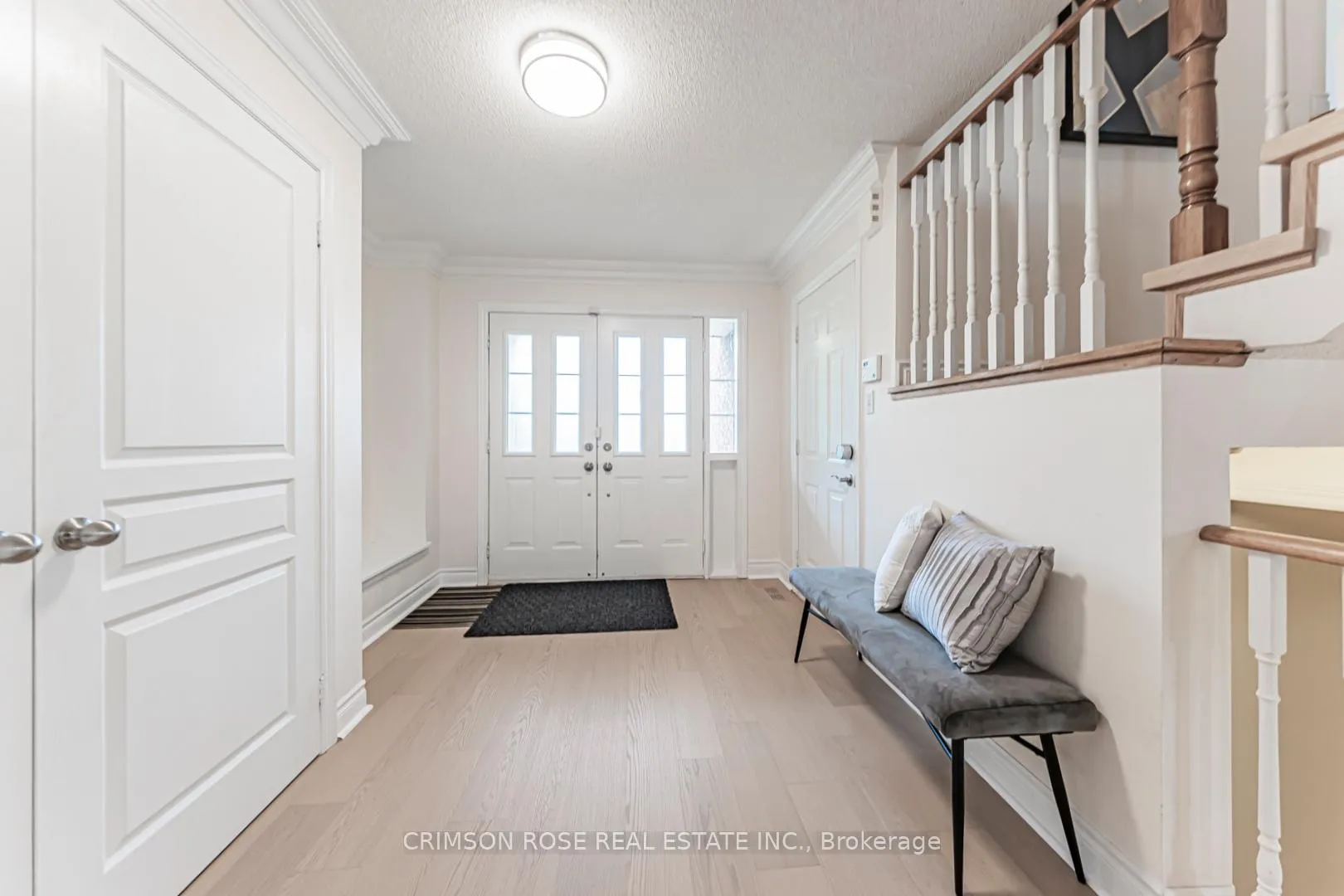 Photo 3 of 489 Ravineview Way, Oakville, Wedgewood Creek — HOMEH