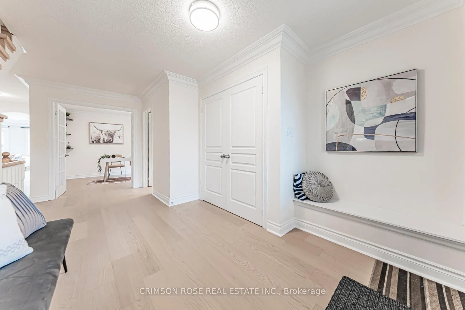 Photo 4 of 489 Ravineview Way, Oakville, Wedgewood Creek — HOMEH