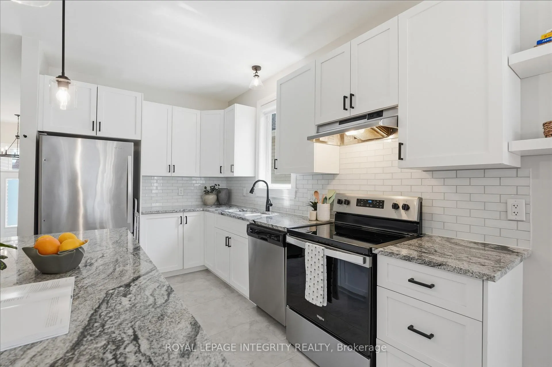 Photo 12 of 23 Borland Drive, Carleton Place, Carleton Place — HOMEH
