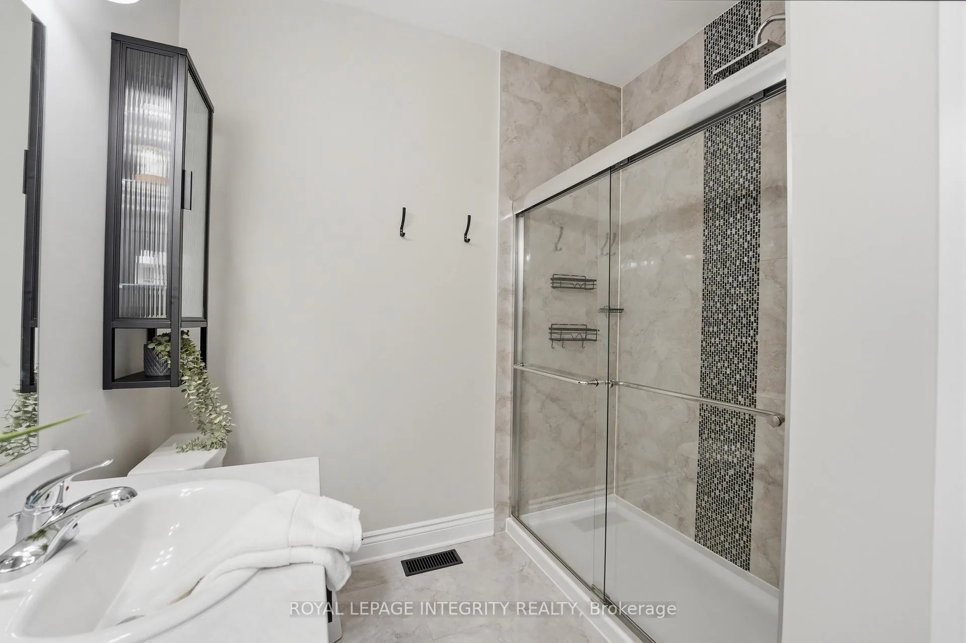 Photo 31 of 23 Borland Drive, Carleton Place, Carleton Place — HOMEH