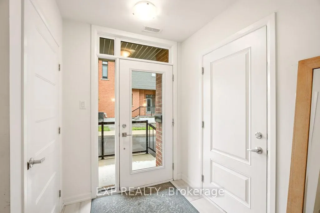 Photo 1 of 555 Halo Private, Ottawa, Chapel Hill — HOMEH