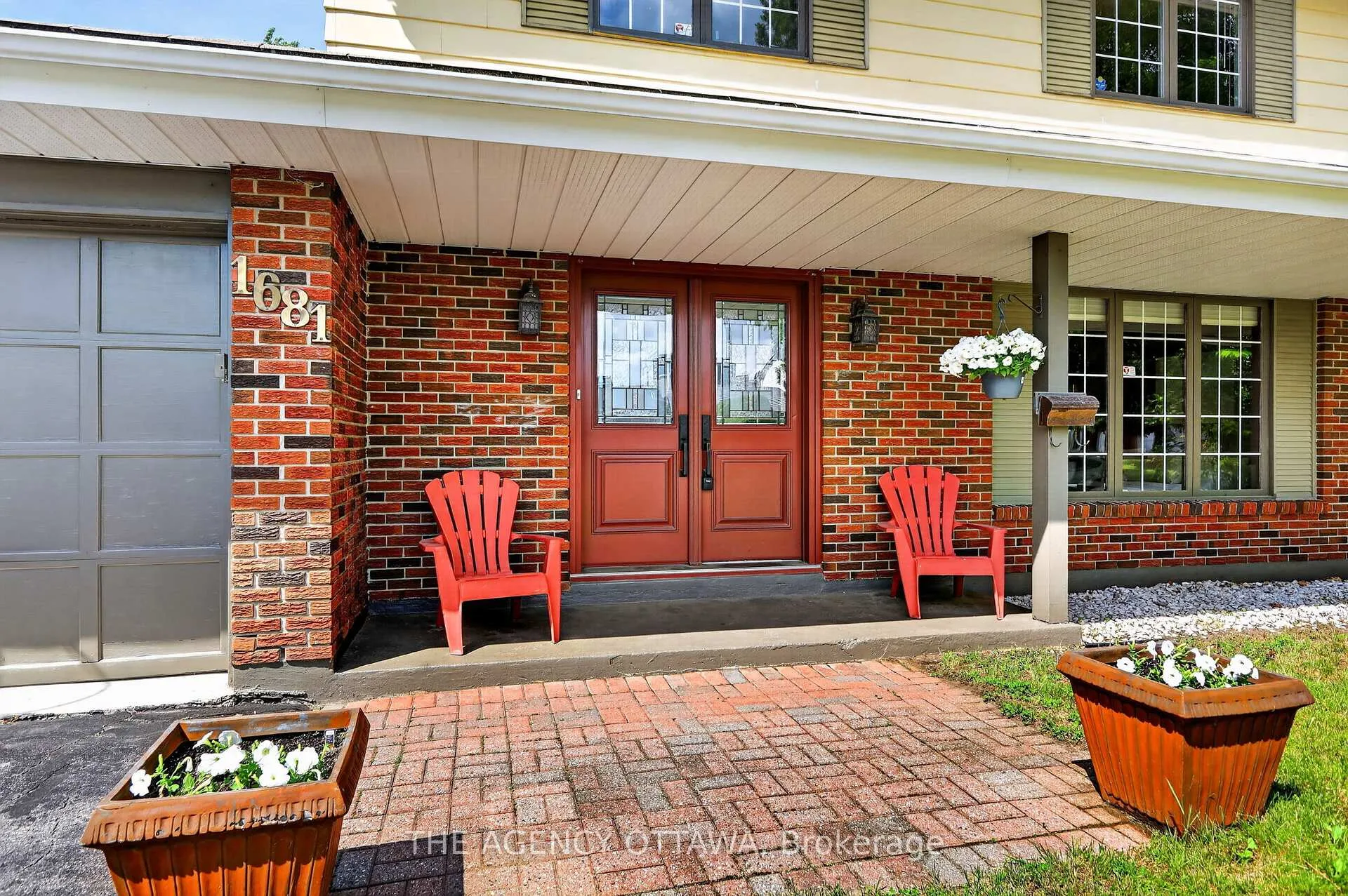Photo 3 of 1681 Amberdale Crescent, Ottawa, Guildwood Estates - Urbandale Acres — HOMEH