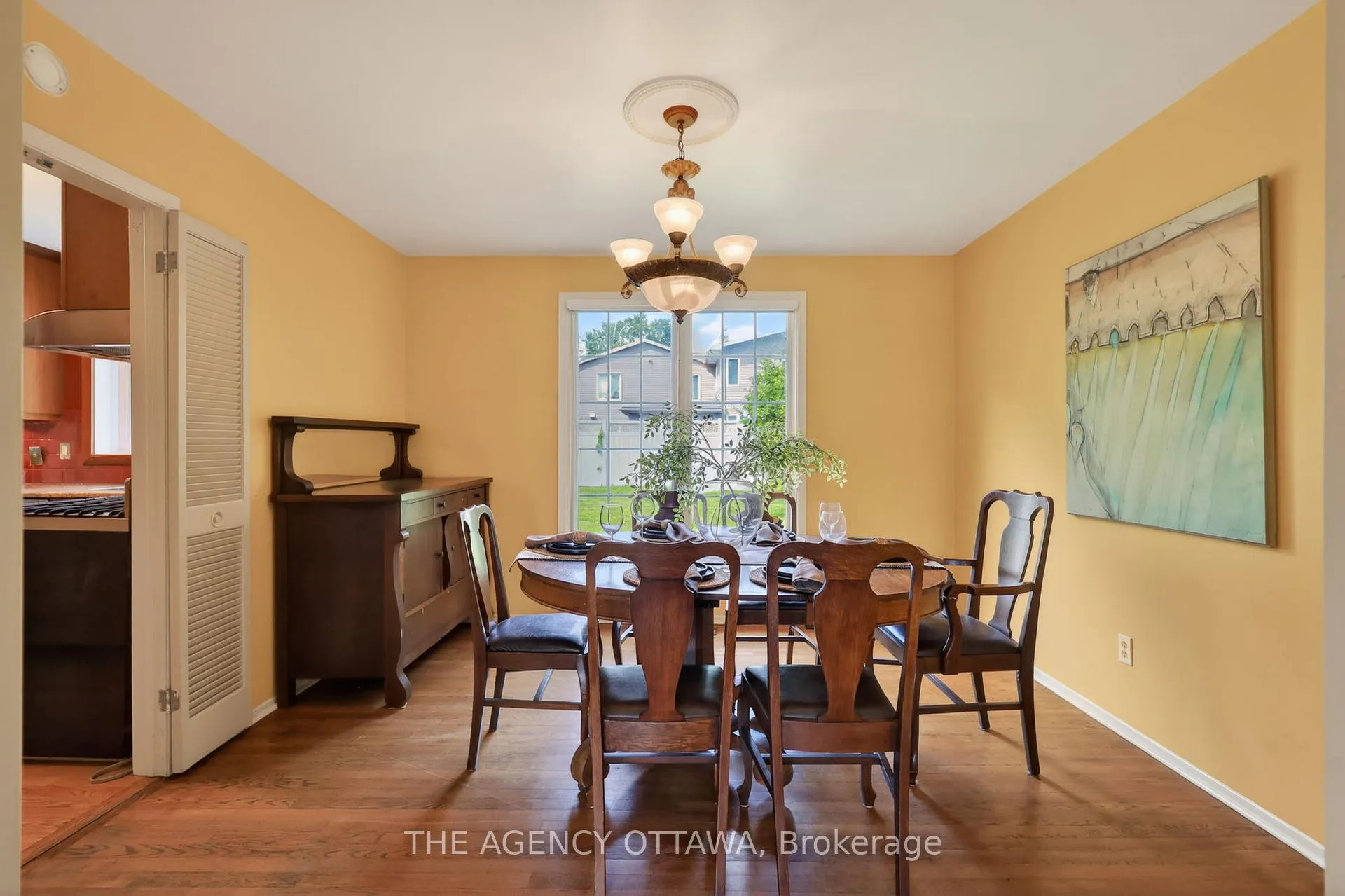 Photo 9 of 1681 Amberdale Crescent, Ottawa, Guildwood Estates - Urbandale Acres — HOMEH