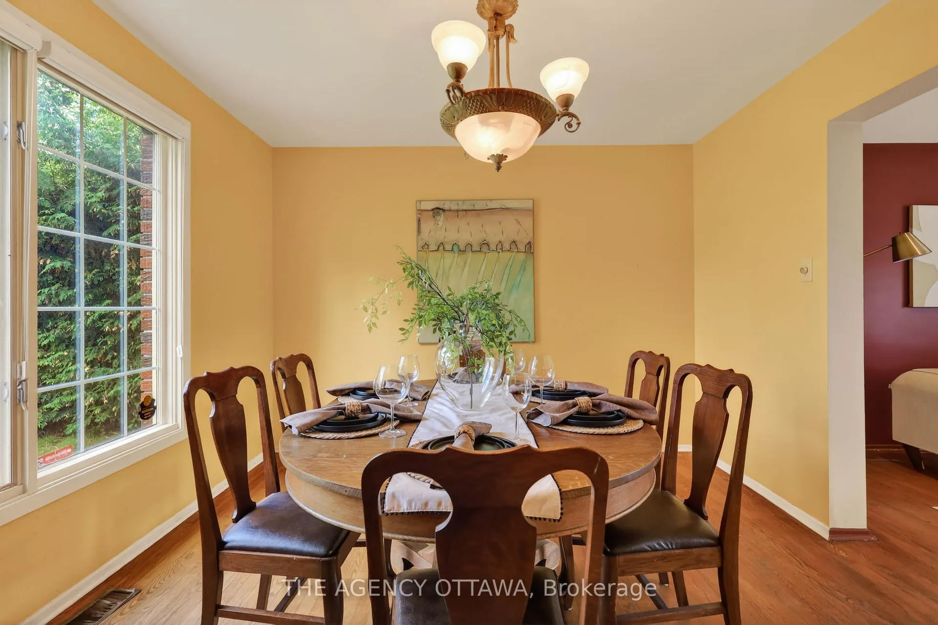 Photo 10 of 1681 Amberdale Crescent, Ottawa, Guildwood Estates - Urbandale Acres — HOMEH
