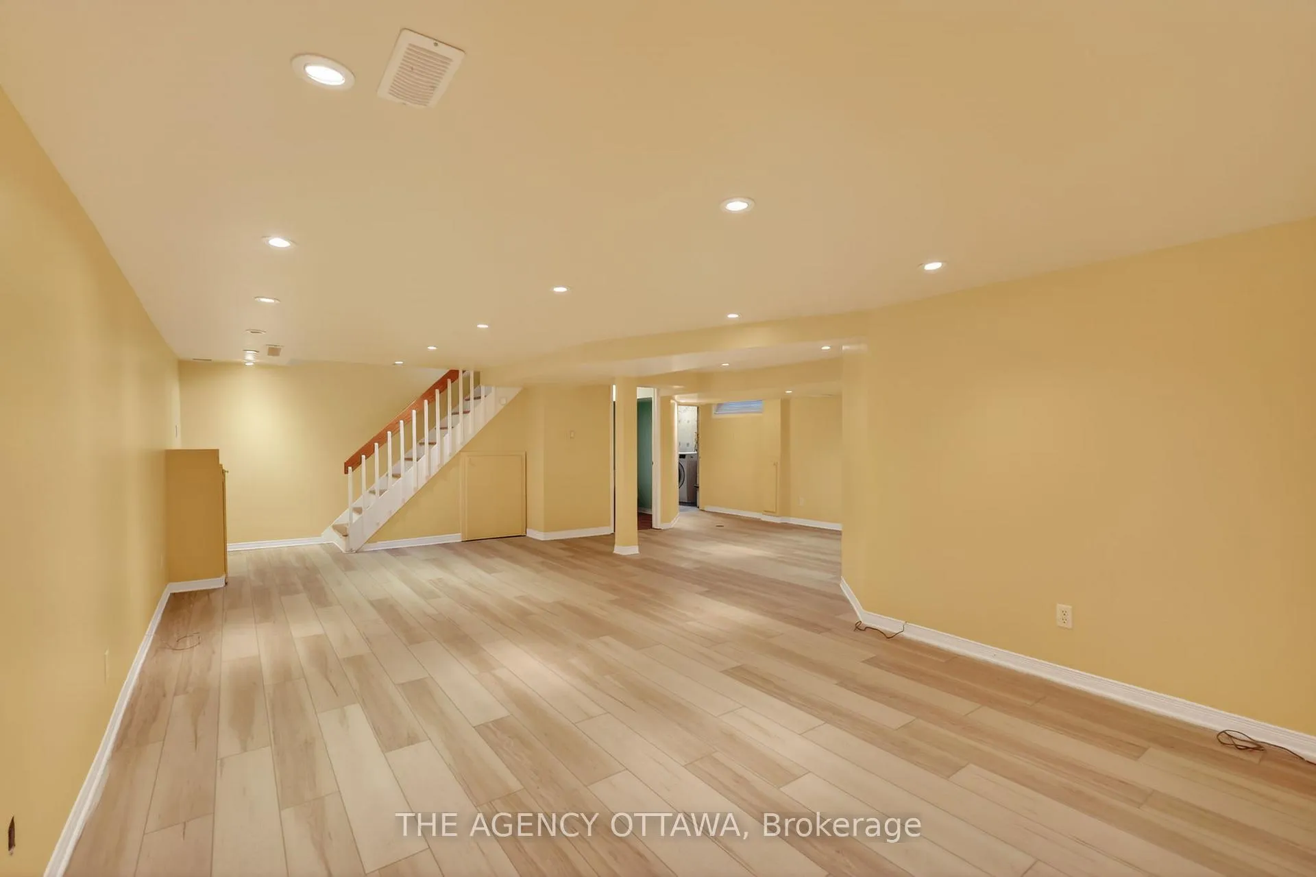 Photo 40 of 1681 Amberdale Crescent, Ottawa, Guildwood Estates - Urbandale Acres — HOMEH