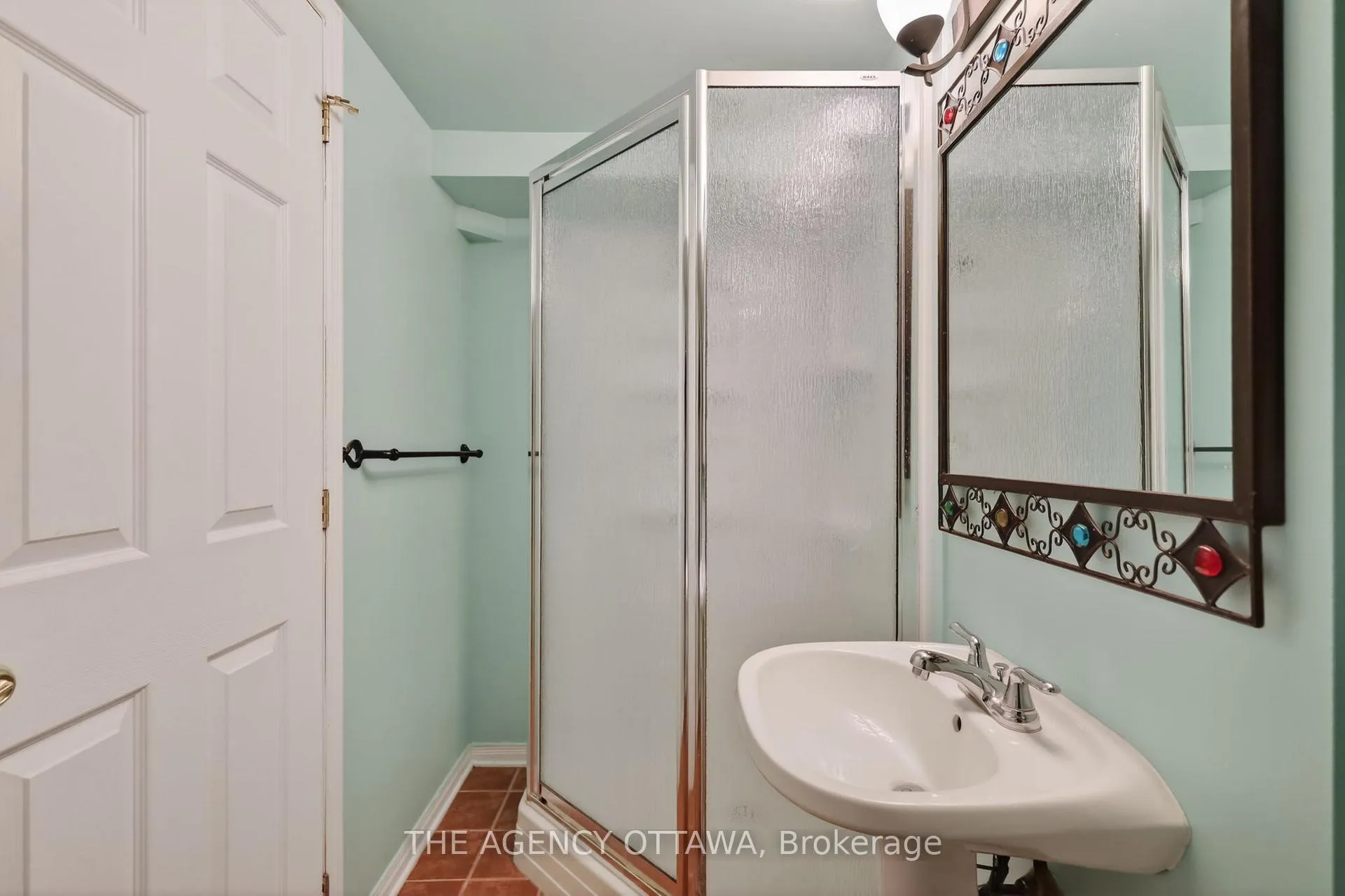 Photo 45 of 1681 Amberdale Crescent, Ottawa, Guildwood Estates - Urbandale Acres — HOMEH