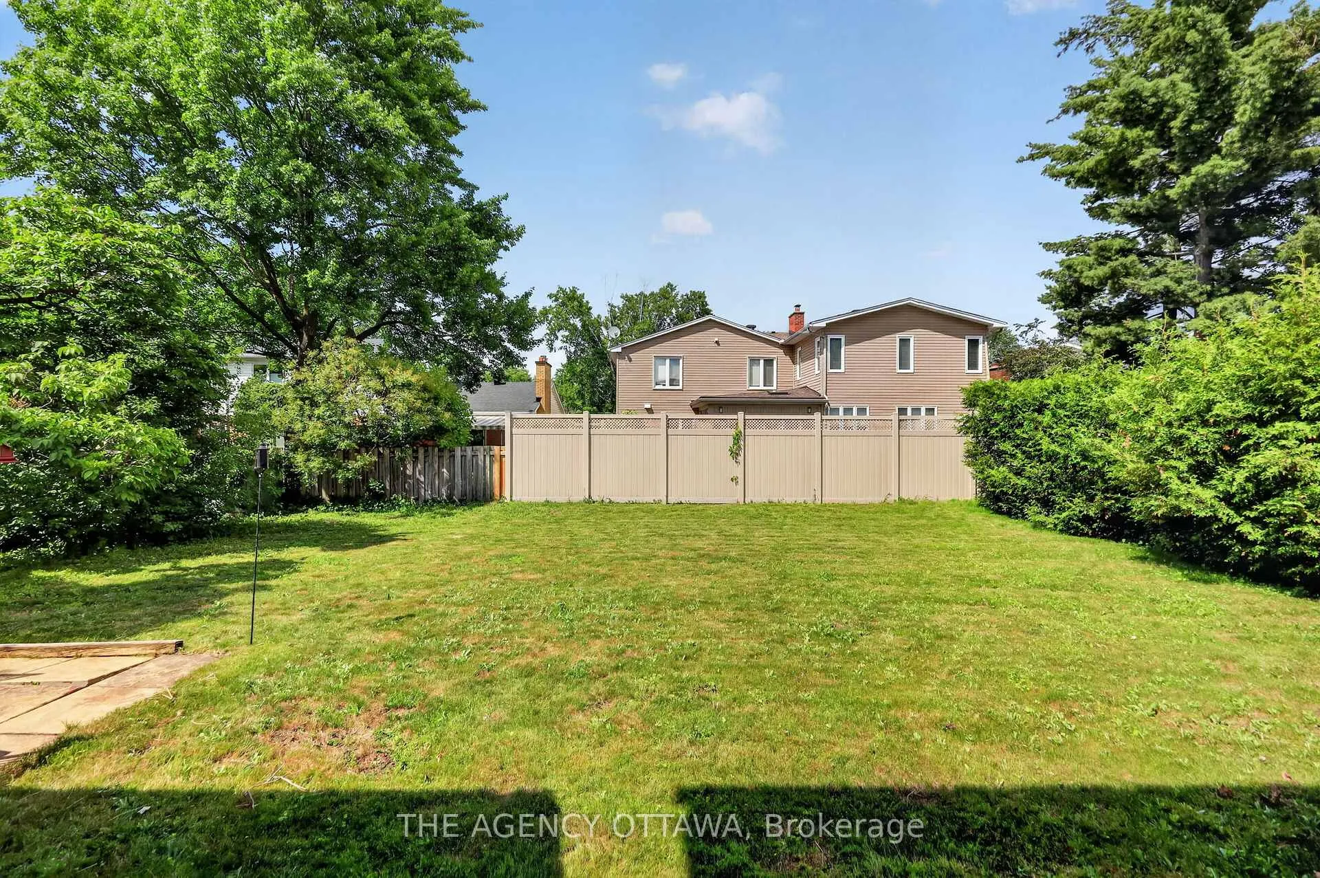 Photo 50 of 1681 Amberdale Crescent, Ottawa, Guildwood Estates - Urbandale Acres — HOMEH