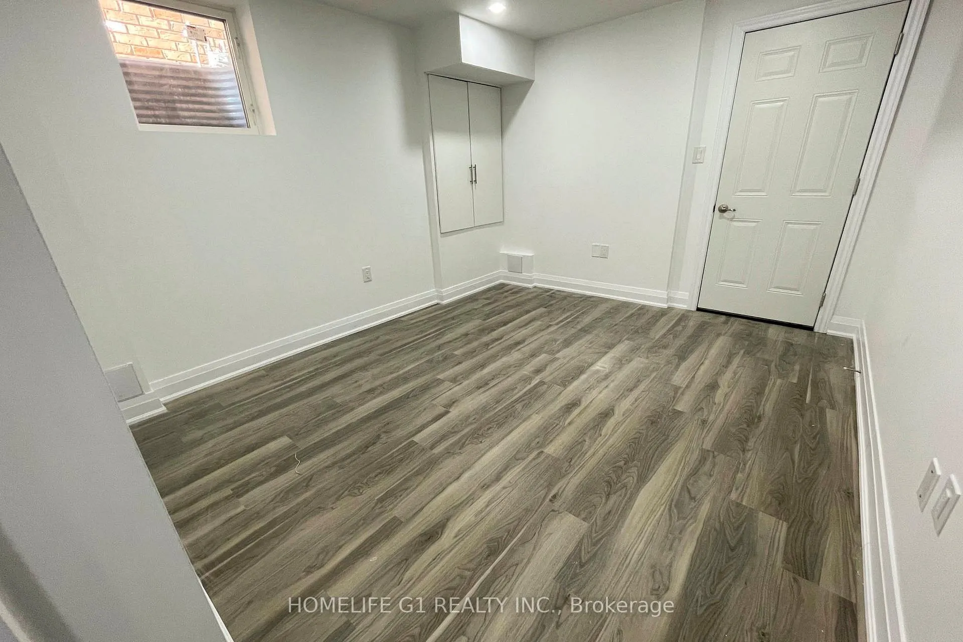 Photo 5 of 80 Lola Crescent, Brampton, Northwest Brampton — HOMEH