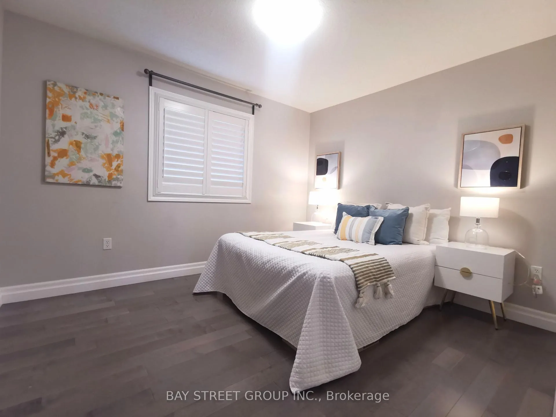Photo 16 of 19 Falcon Crescent, Barrie, Innis-Shore — HOMEH