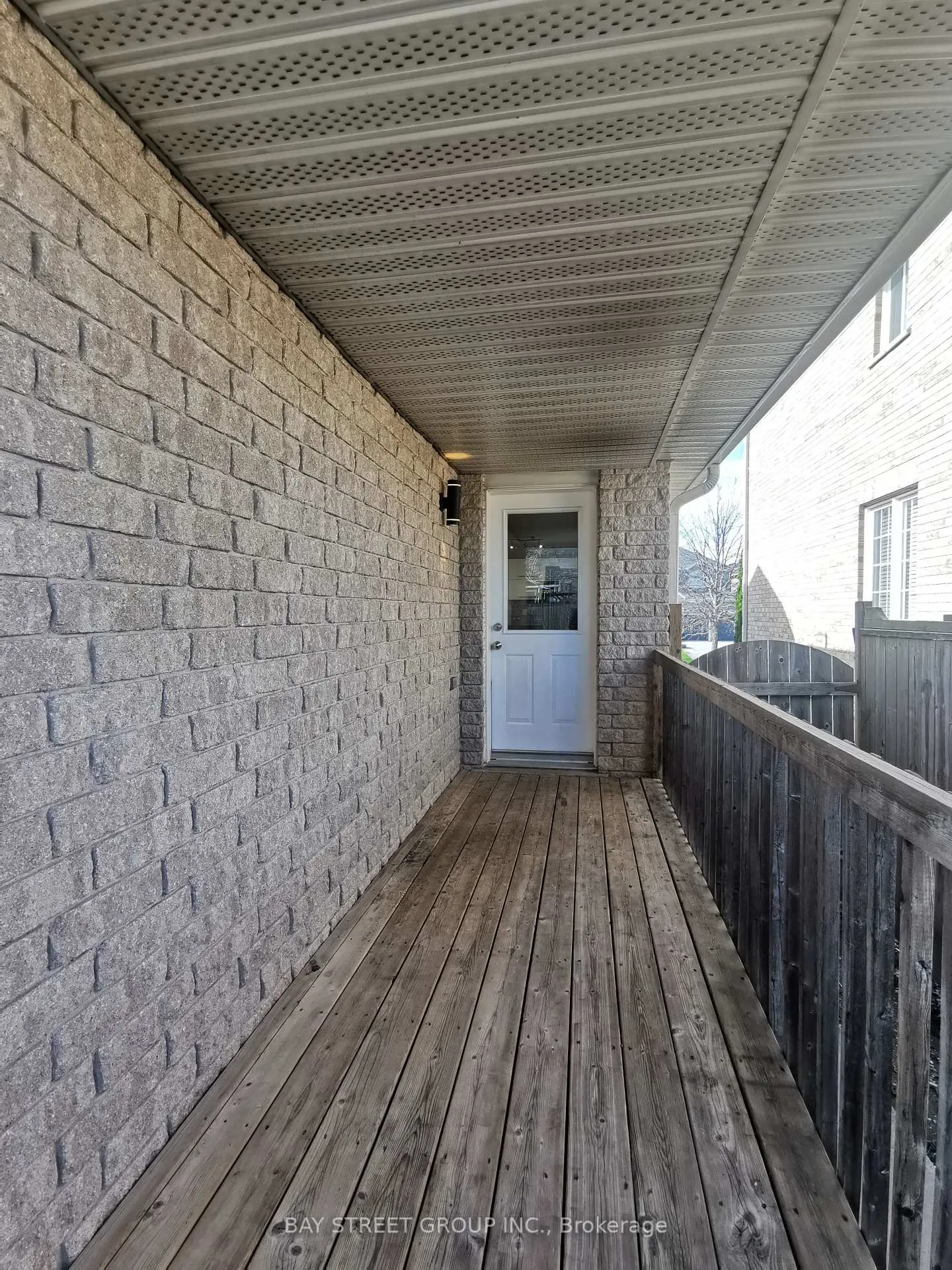 Photo 29 of 19 Falcon Crescent, Barrie, Innis-Shore — HOMEH