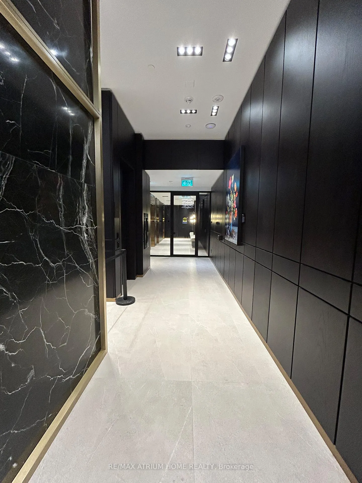 Photo 6 of Unit 505, 771 Yonge Street, Toronto, The Annex — HOMEH