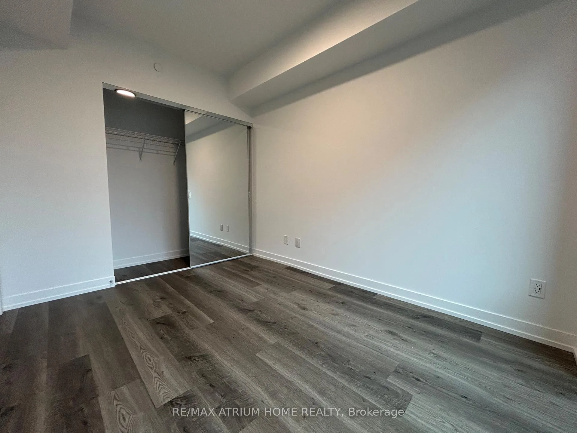 Photo 8 of Unit 505, 771 Yonge Street, Toronto, The Annex — HOMEH