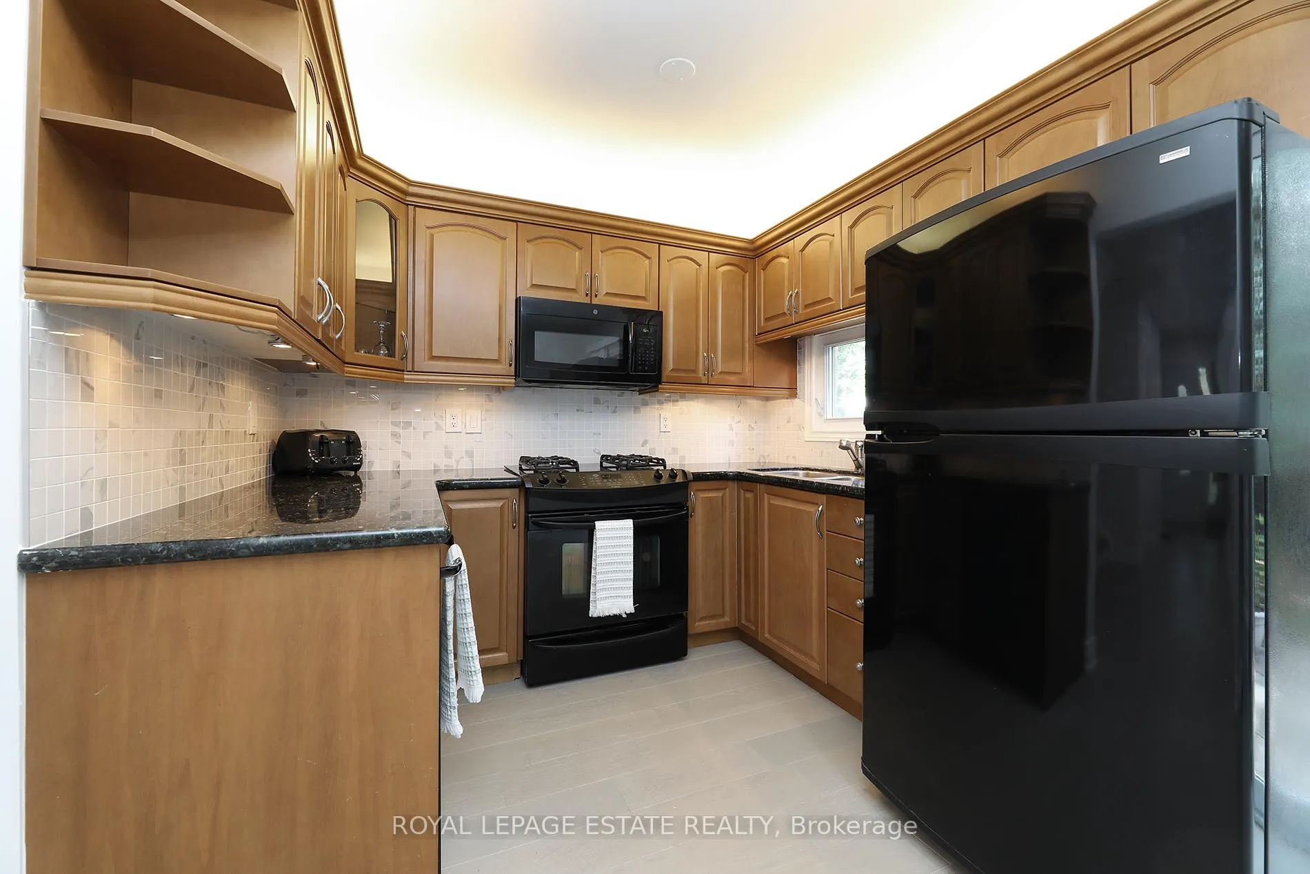 Photo 7 of 17 Jacob Drive, Whitby, Lynde Creek — HOMEH