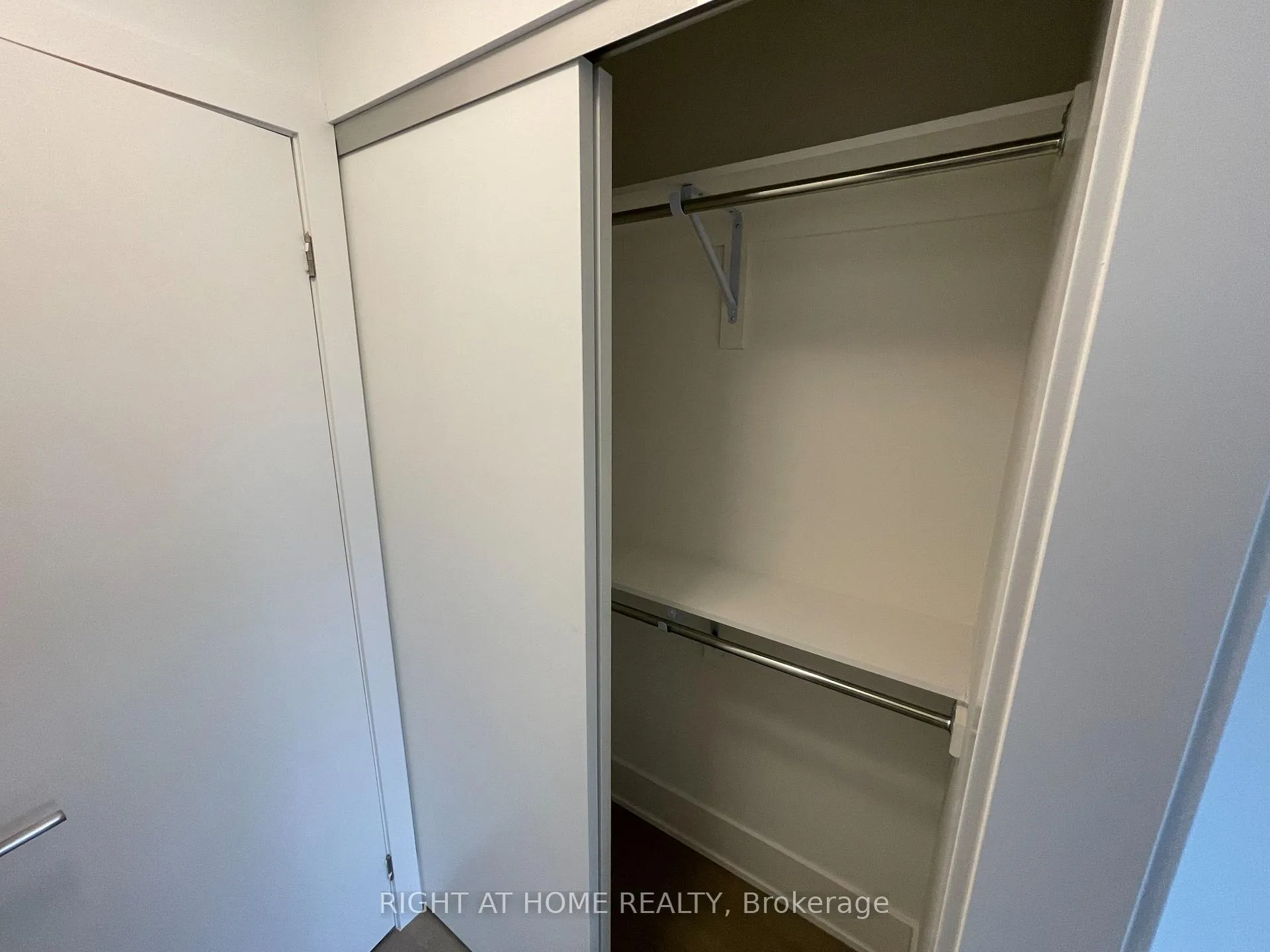 Photo 6 of Unit 412, 495 Logan Avenue, Toronto, North Riverdale — HOMEH