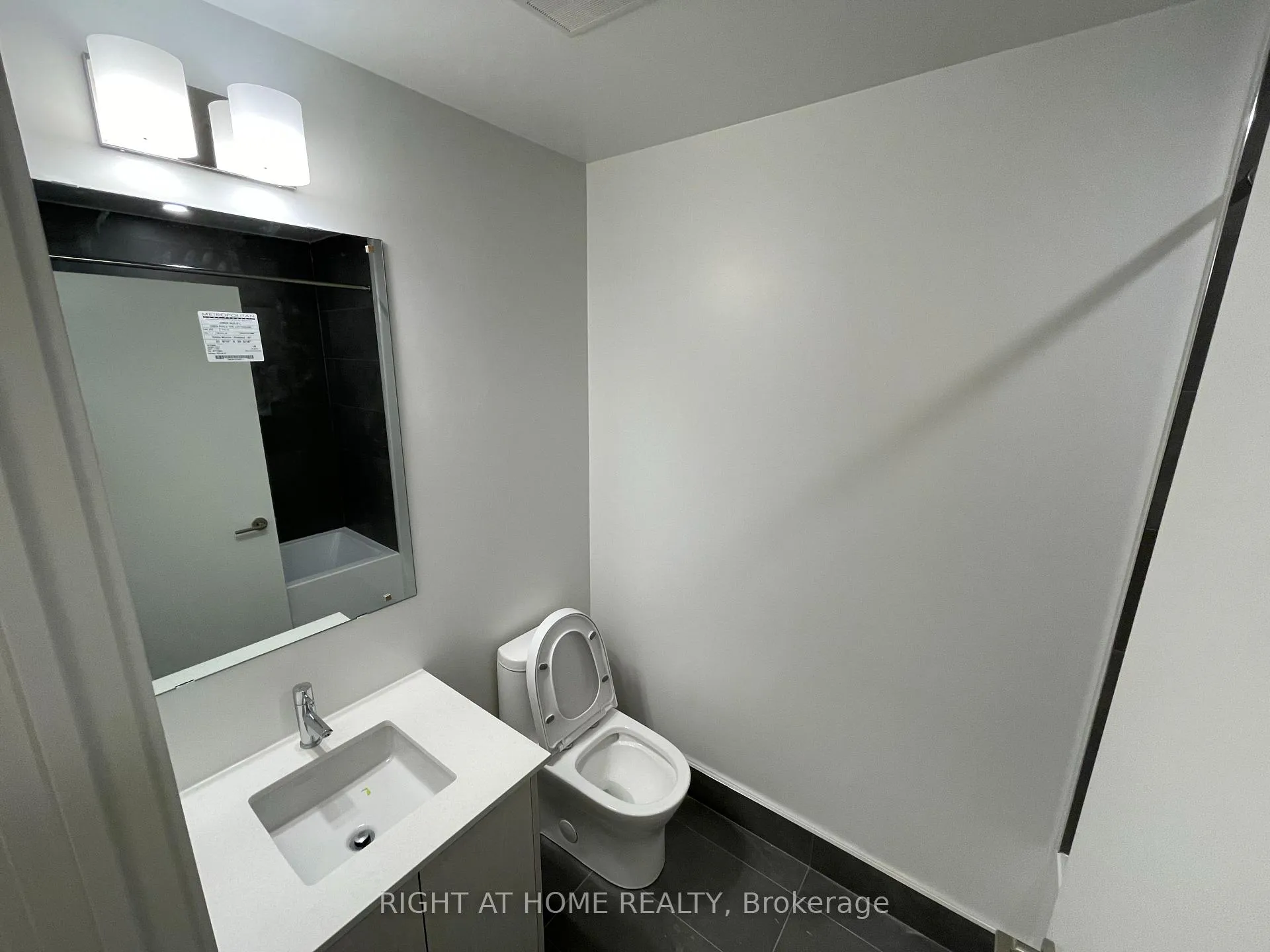 Photo 7 of Unit 412, 495 Logan Avenue, Toronto, North Riverdale — HOMEH