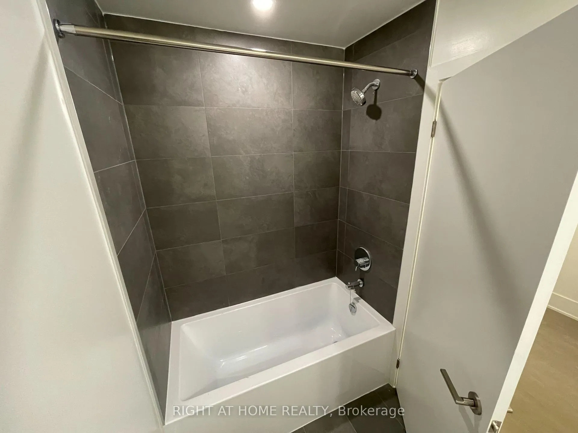 Photo 8 of Unit 412, 495 Logan Avenue, Toronto, North Riverdale — HOMEH