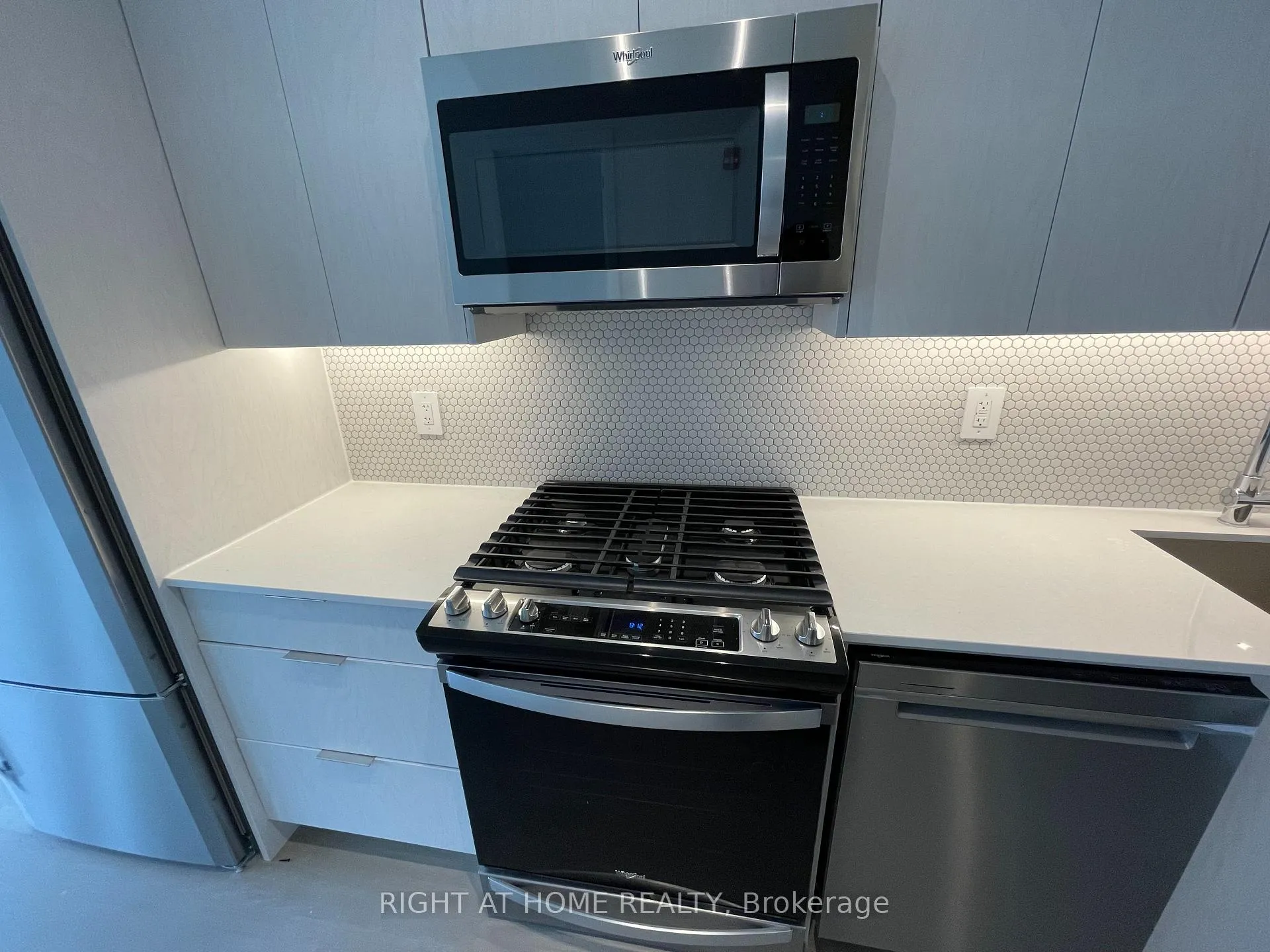 Photo 21 of Unit 412, 495 Logan Avenue, Toronto, North Riverdale — HOMEH