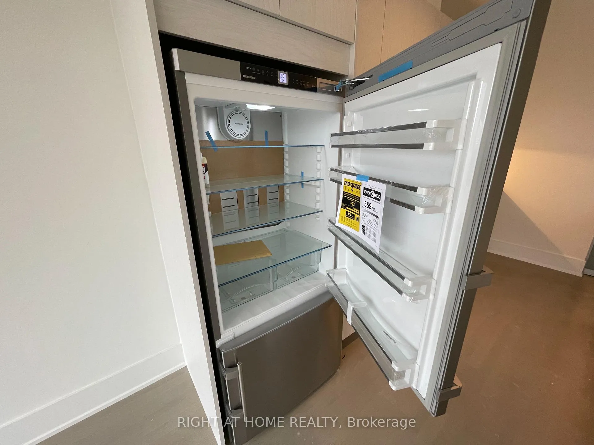Photo 22 of Unit 412, 495 Logan Avenue, Toronto, North Riverdale — HOMEH