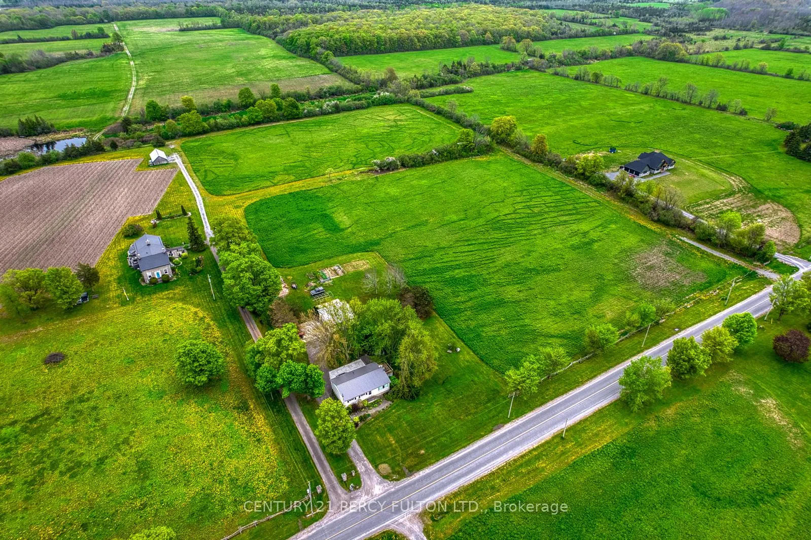 Photo 5 of 1259 County 19 Road, Prince Edward County, Ameliasburg Ward — HOMEH
