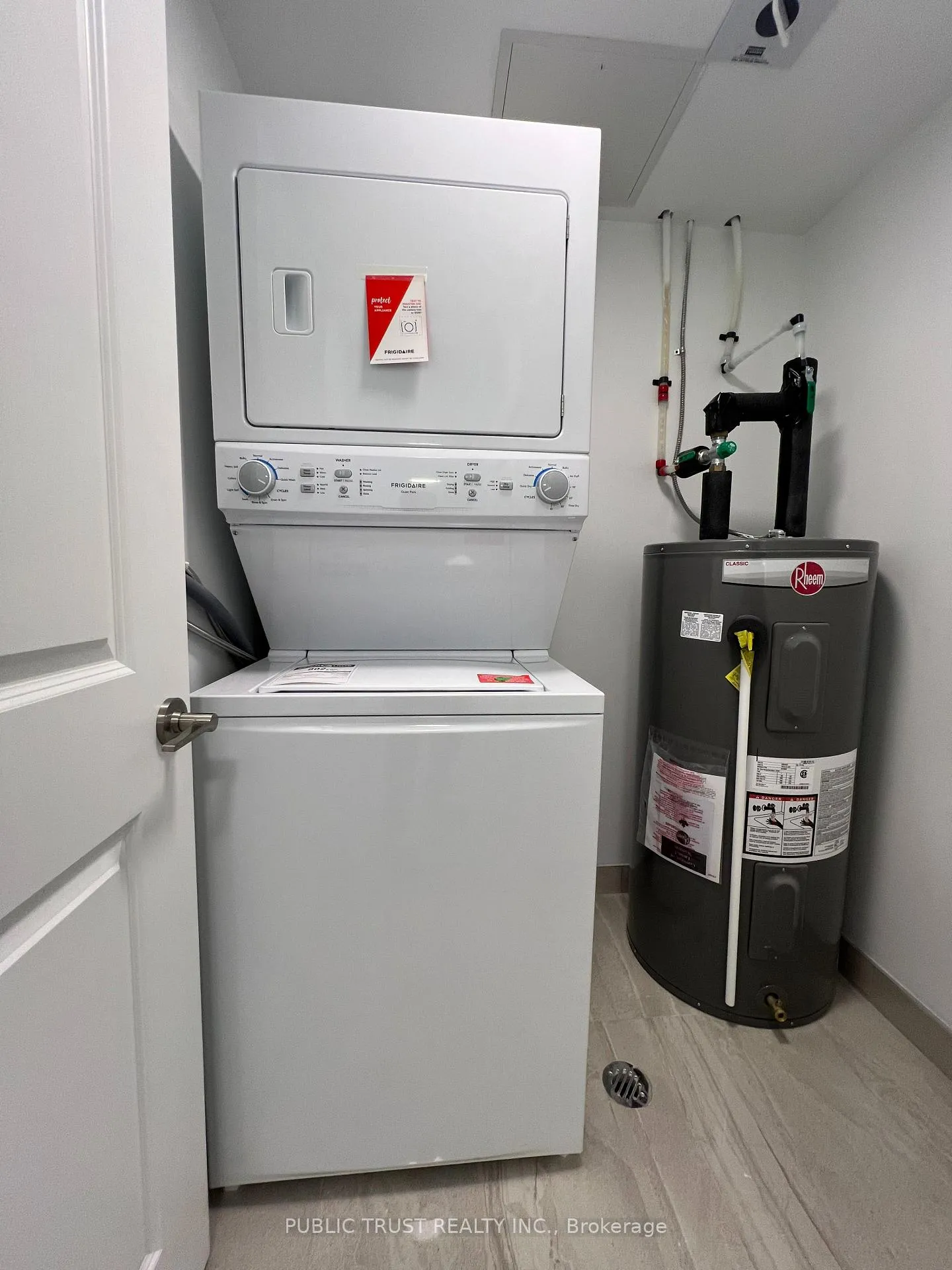Photo 11 of Unit 211, 385 Arctic Red Dr, Oshawa, Windfields — HOMEH