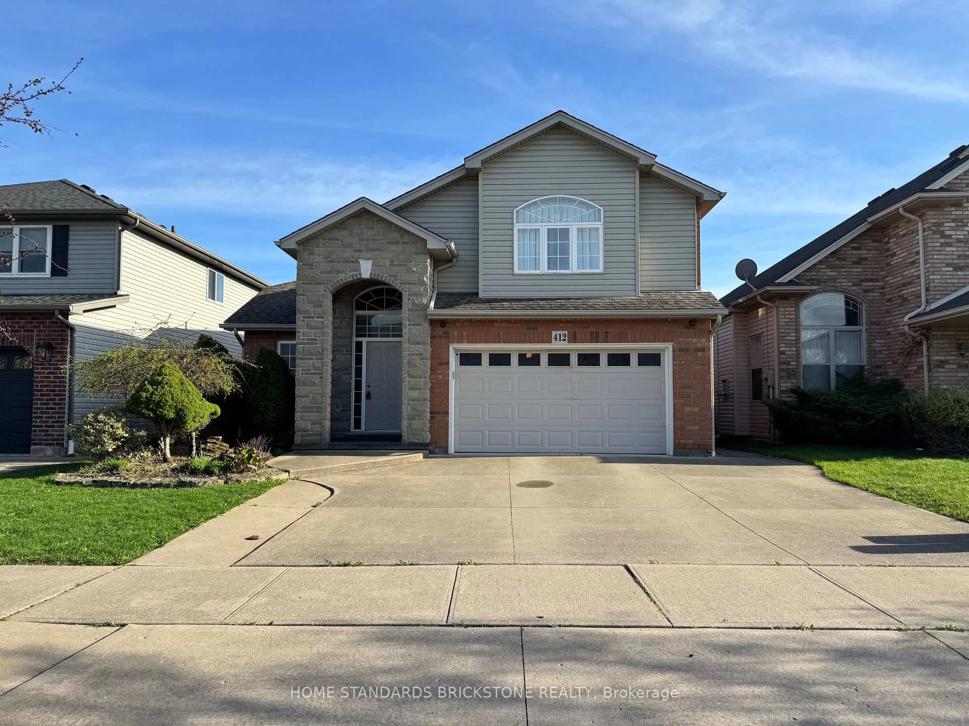 Front of 412 Autumn Crescent