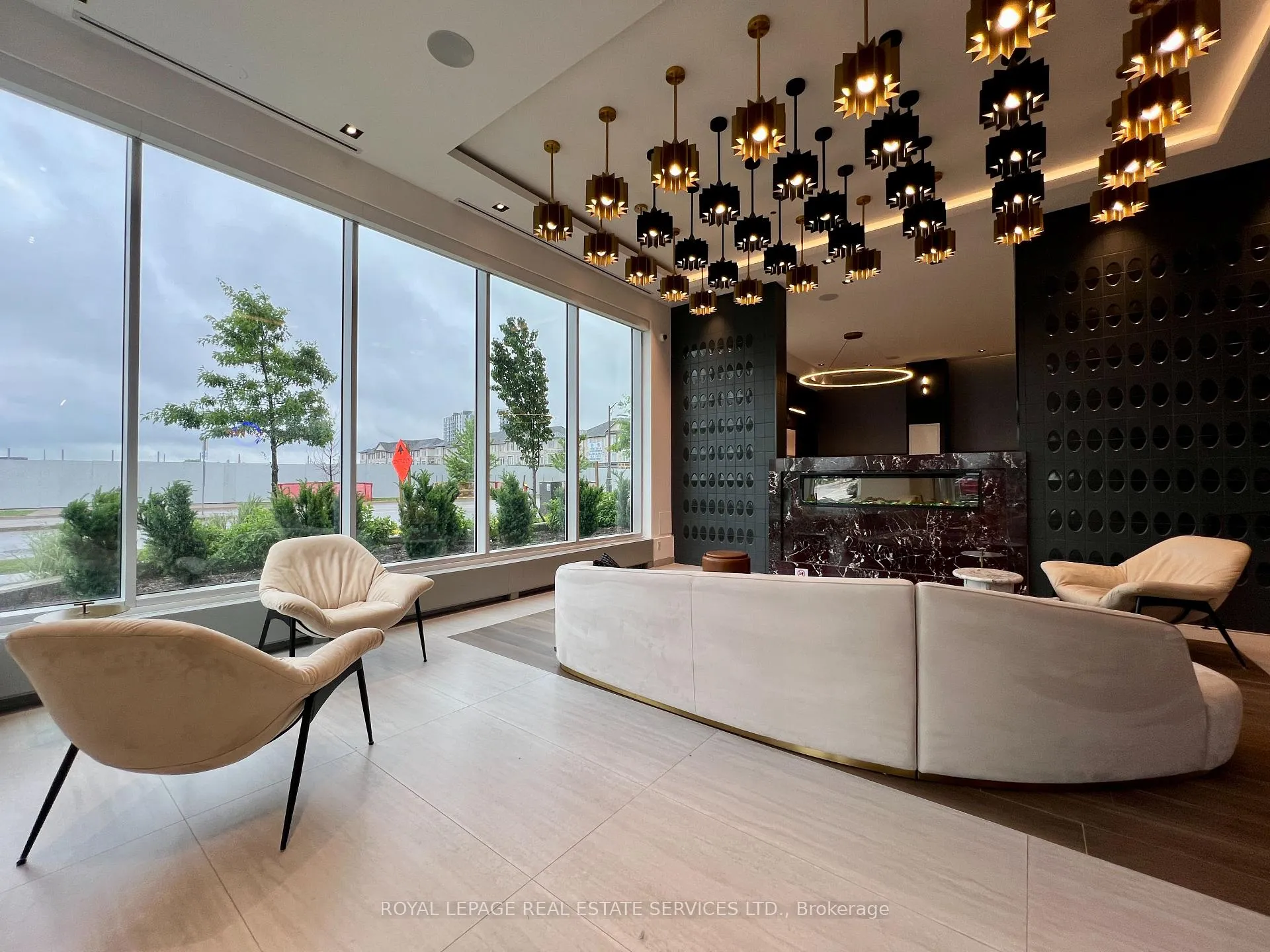 Photo 4 of Unit 308, 412 Silver Maple Road, Oakville, Joshua Meadows — HOMEH