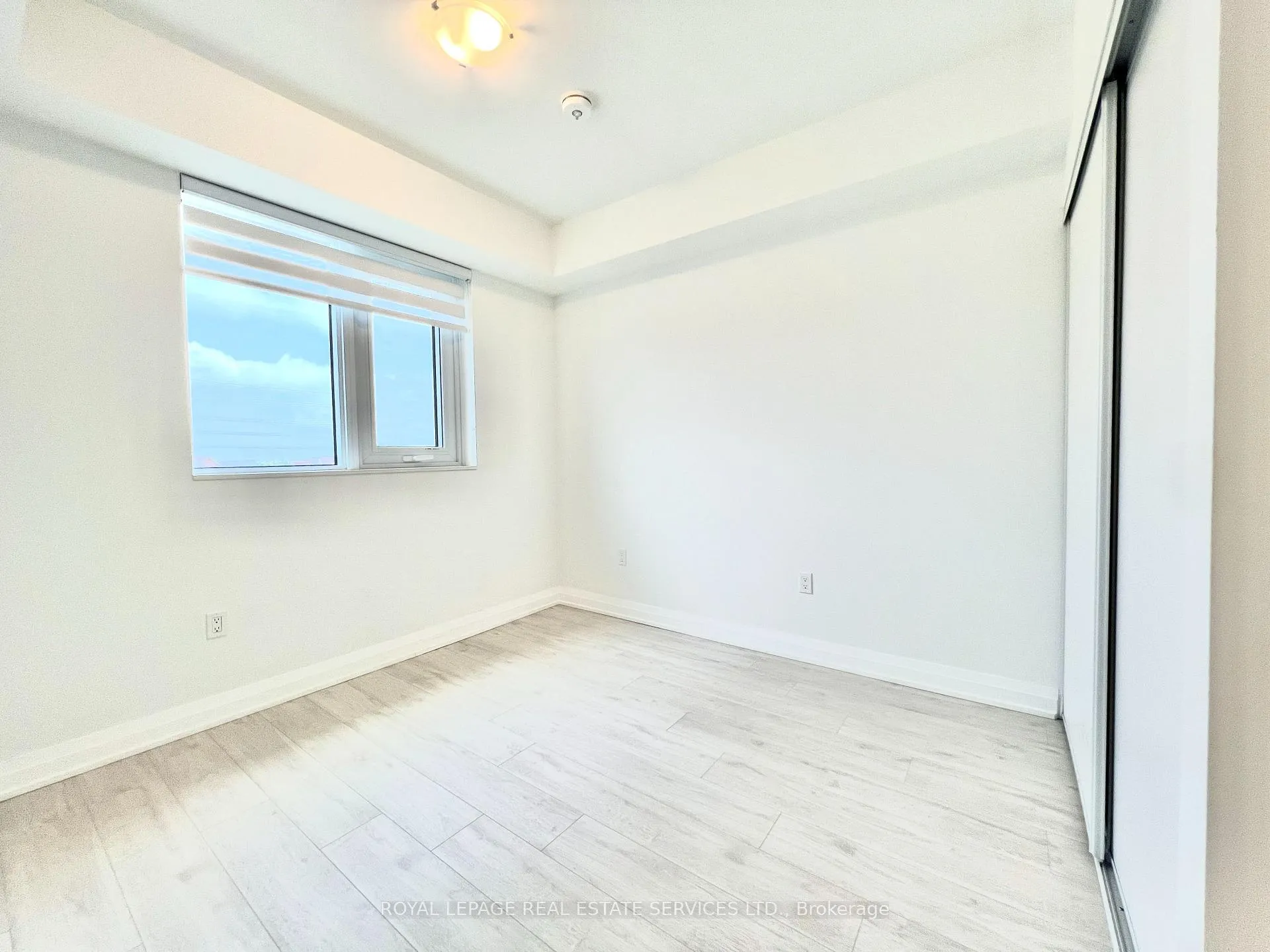 Photo 15 of Unit 308, 412 Silver Maple Road, Oakville, Joshua Meadows — HOMEH