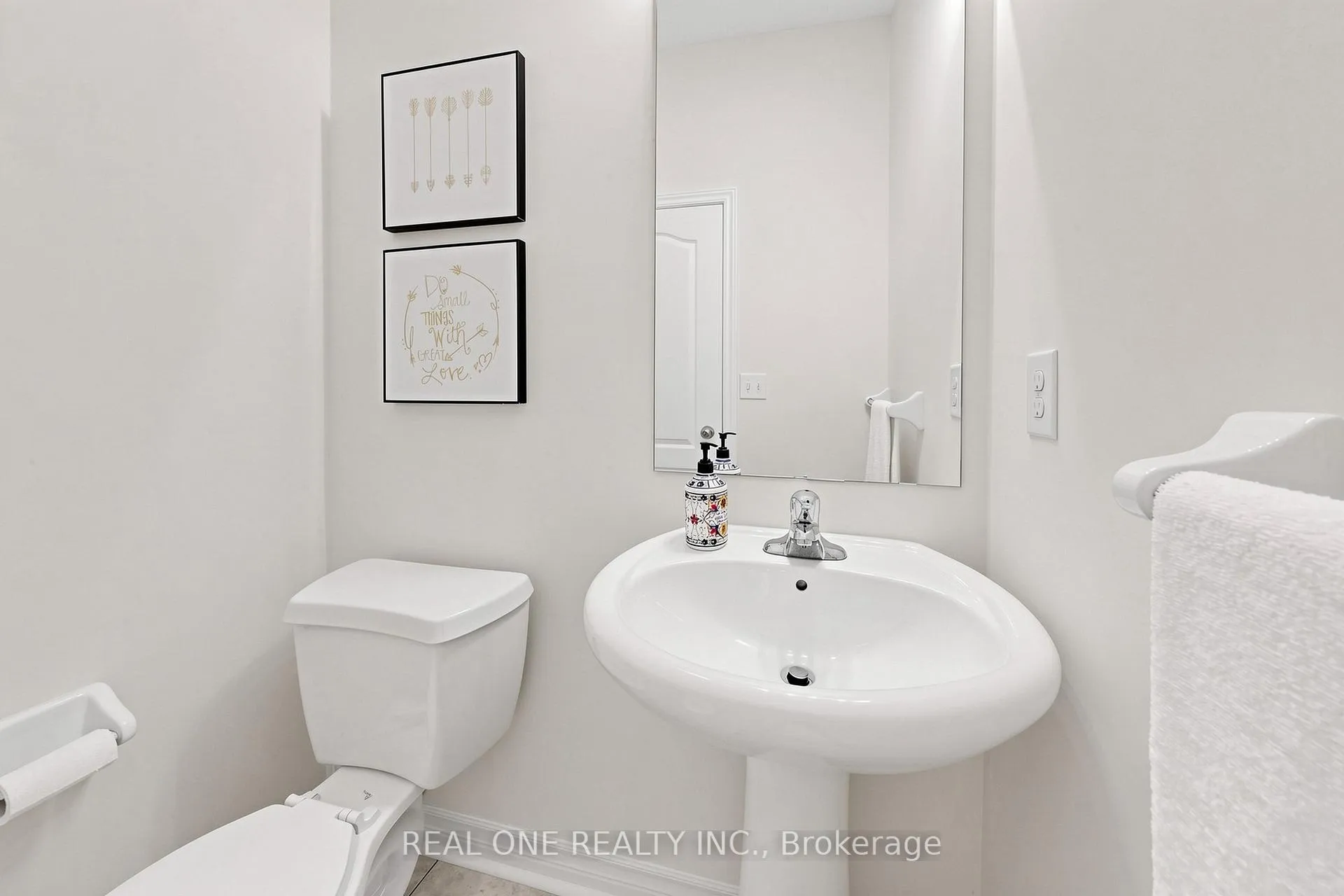 Photo 17 of 11 Moore's Court, Markham, Box Grove — HOMEH