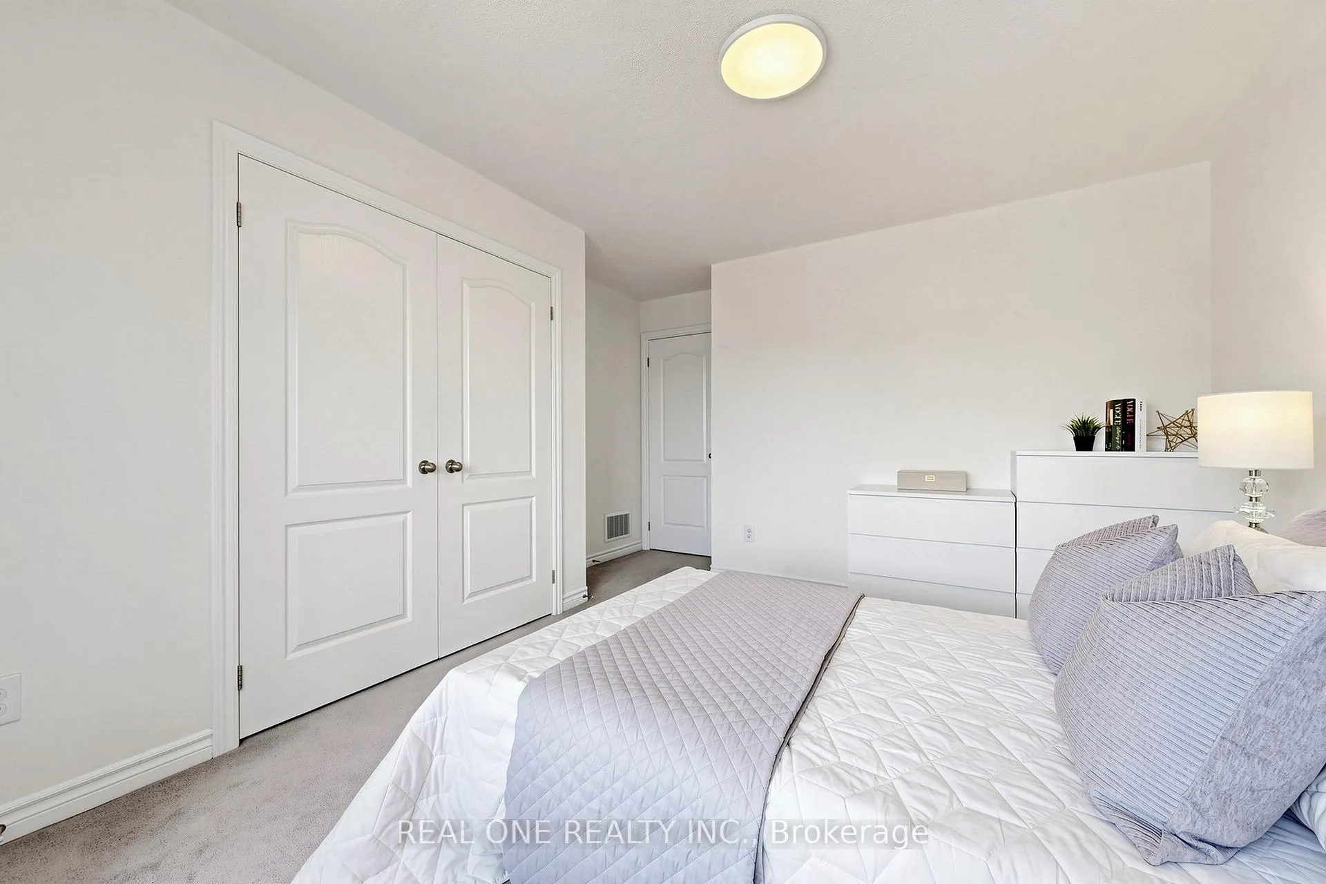 Photo 31 of 11 Moore's Court, Markham, Box Grove — HOMEH