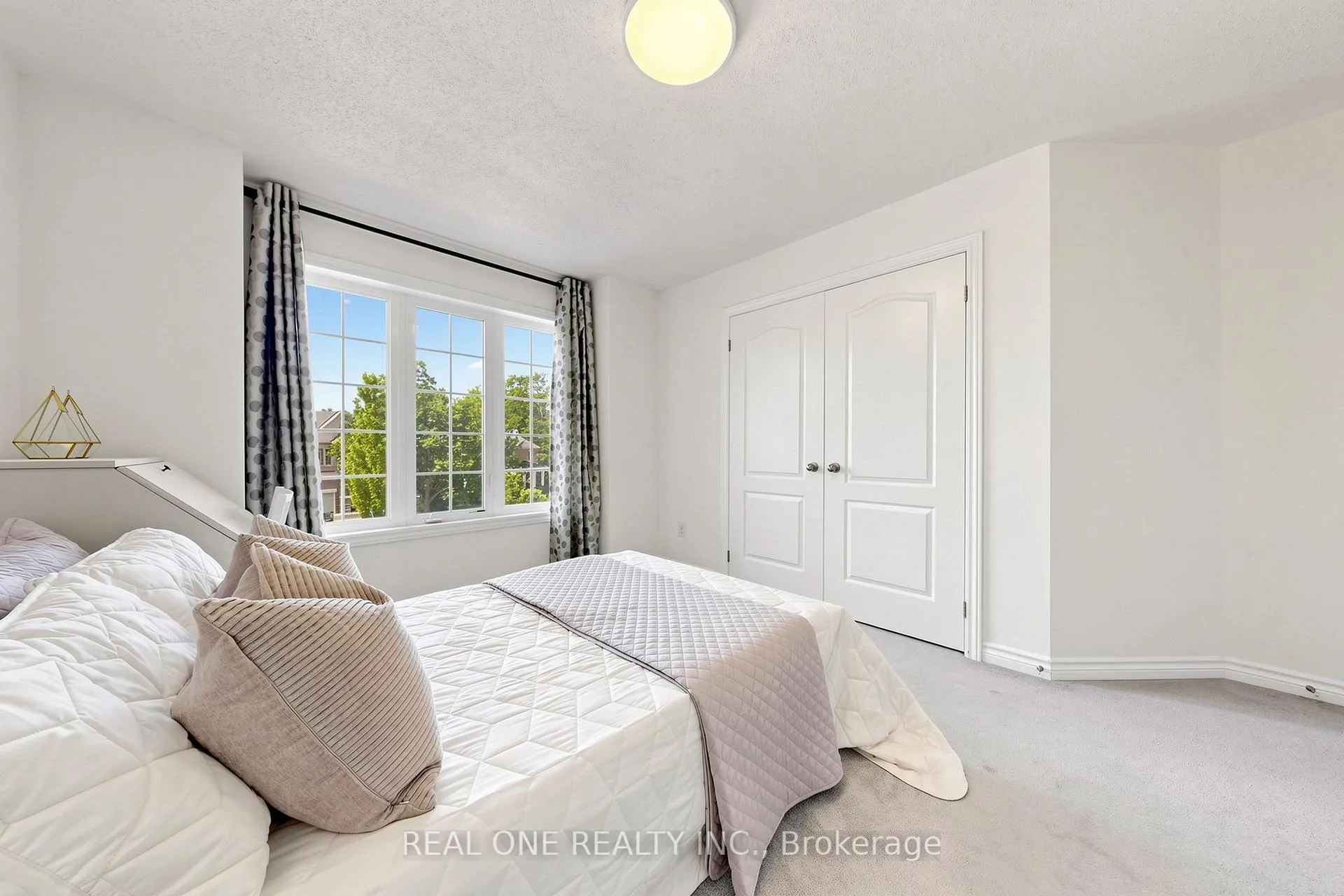 Photo 32 of 11 Moore's Court, Markham, Box Grove — HOMEH