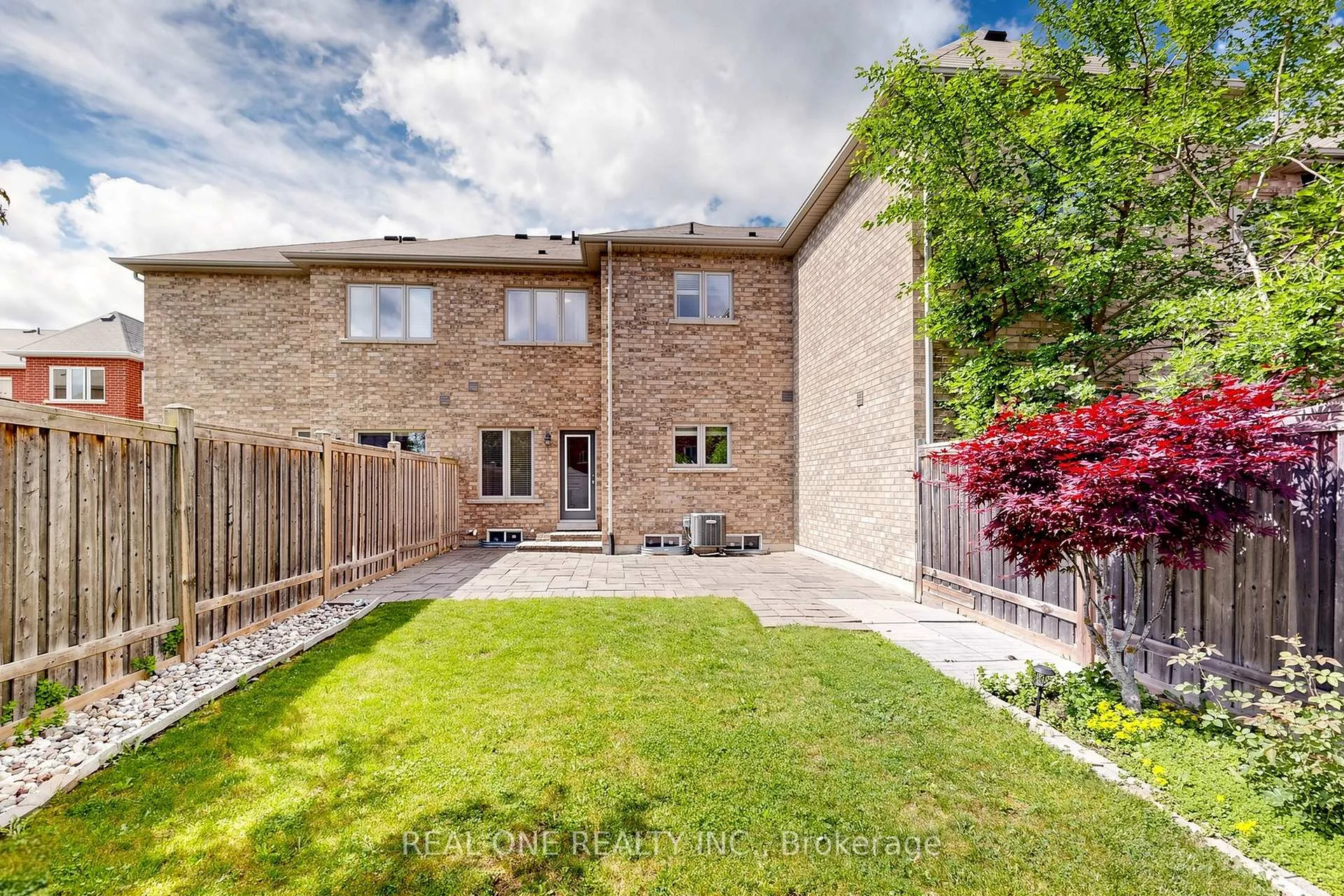 Photo 35 of 11 Moore's Court, Markham, Box Grove — HOMEH