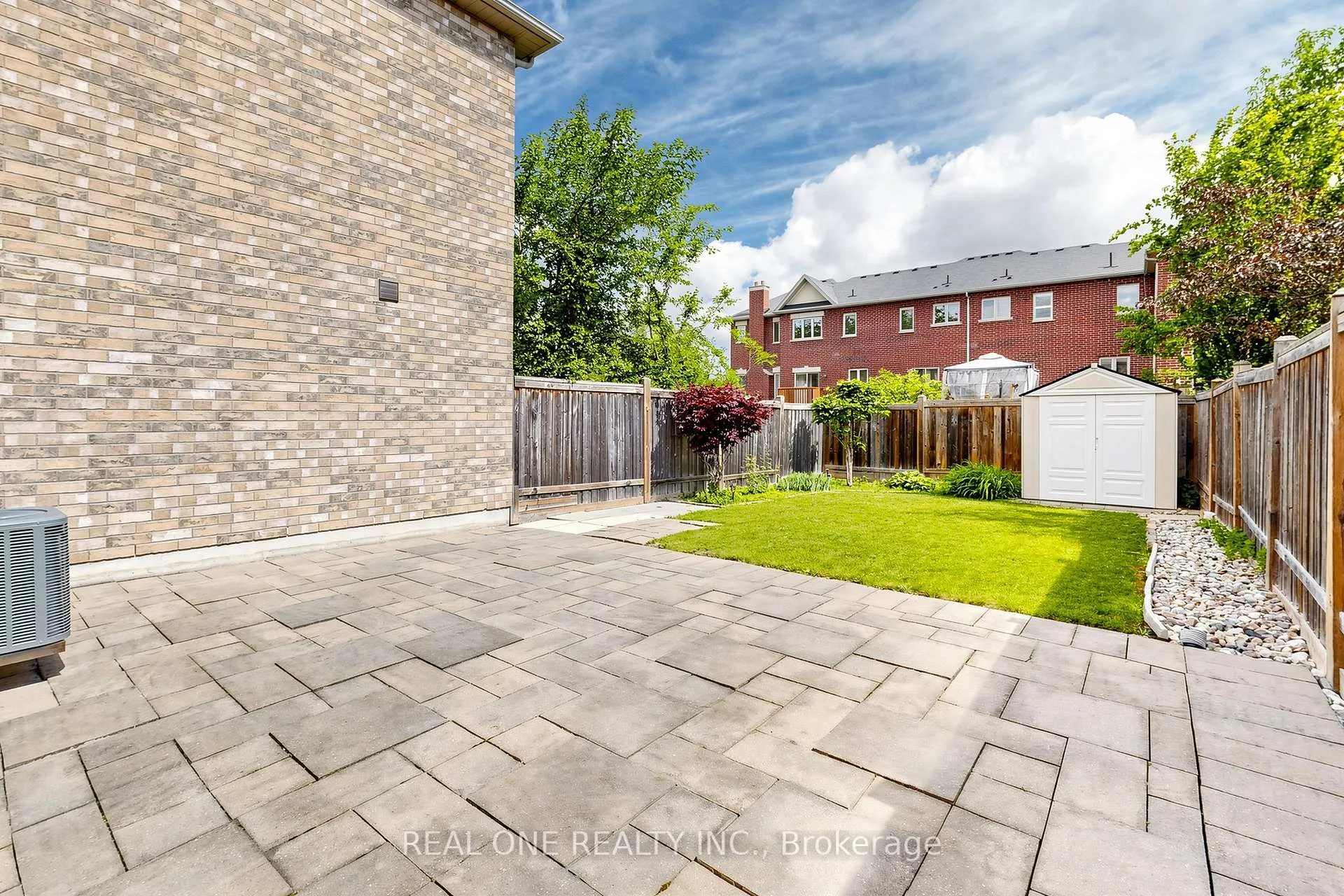 Photo 38 of 11 Moore's Court, Markham, Box Grove — HOMEH