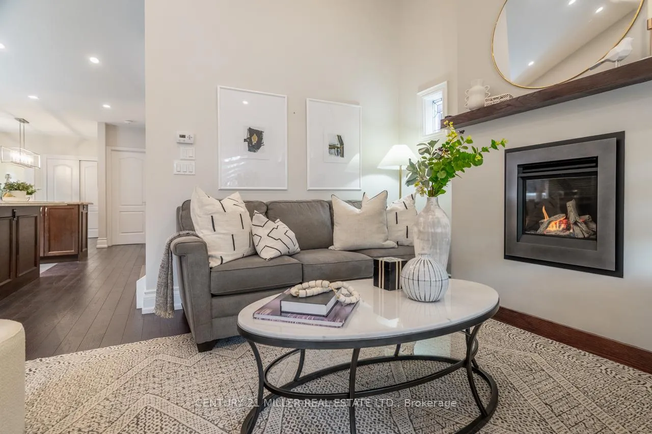 Photo 9 of 137 Springdale Boulevard, Toronto, Danforth Village-East York — HOMEH