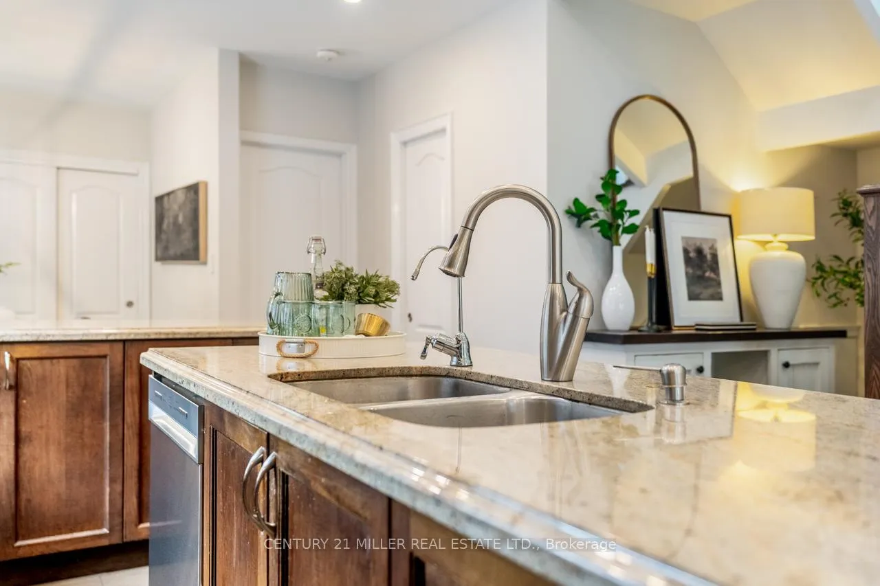 Photo 13 of 137 Springdale Boulevard, Toronto, Danforth Village-East York — HOMEH
