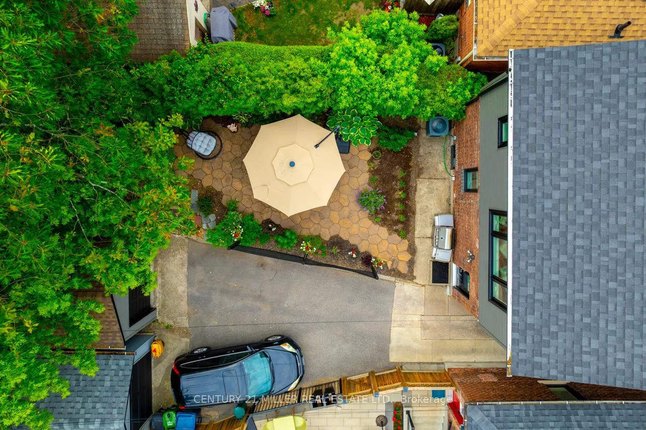 Photo 33 of 137 Springdale Boulevard, Toronto, Danforth Village-East York — HOMEH