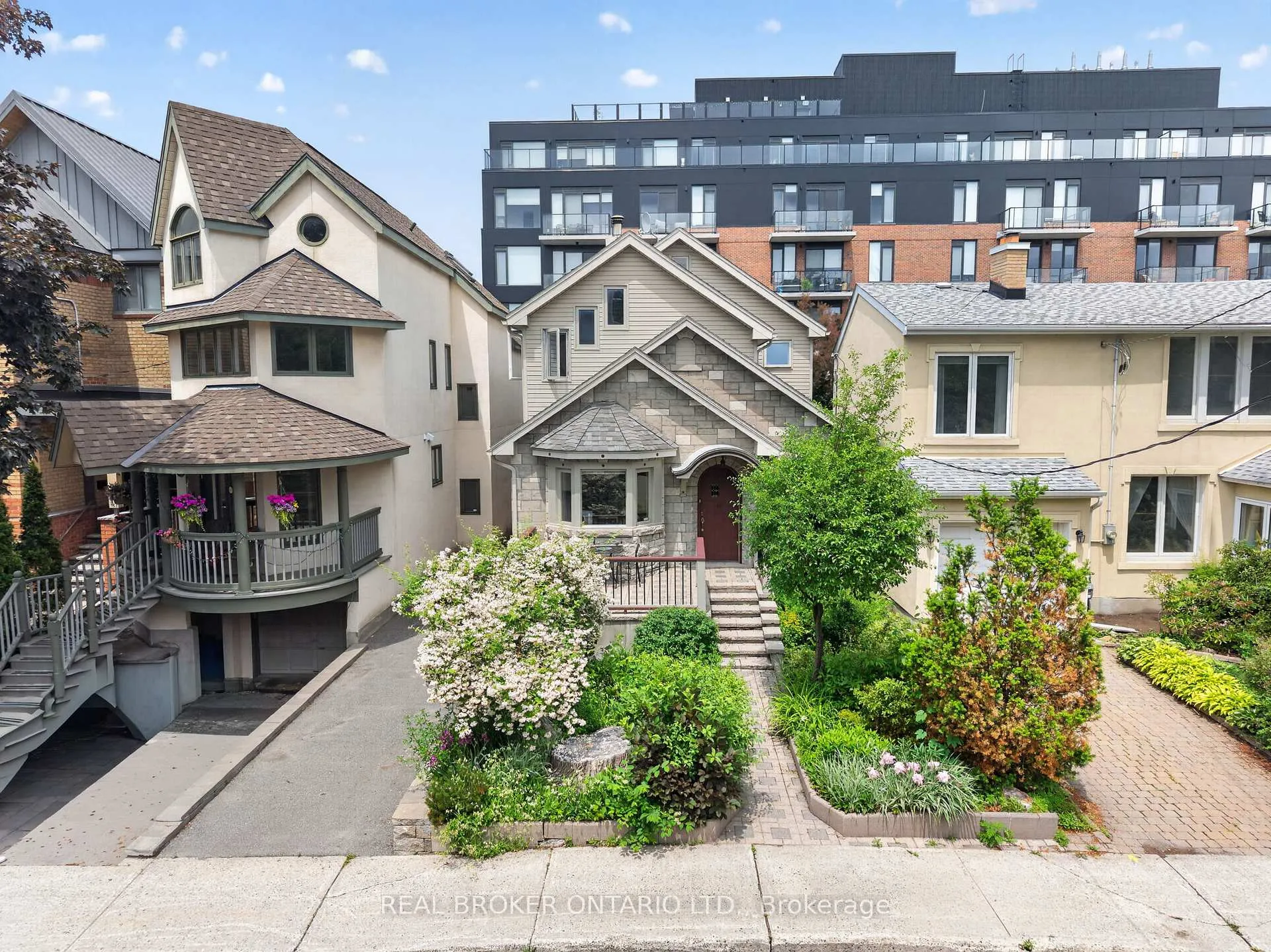 Photo 2 of 9 Graham Avenue, Ottawa, Ottawa East — HOMEH