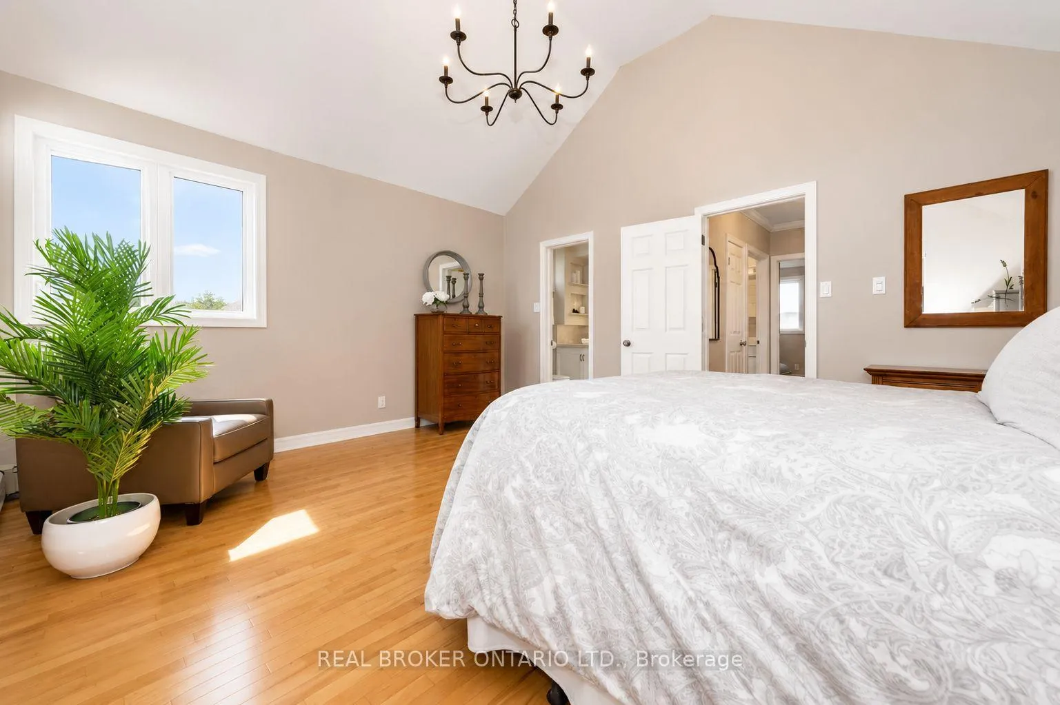 Photo 15 of 9 Graham Avenue, Ottawa, Ottawa East — HOMEH