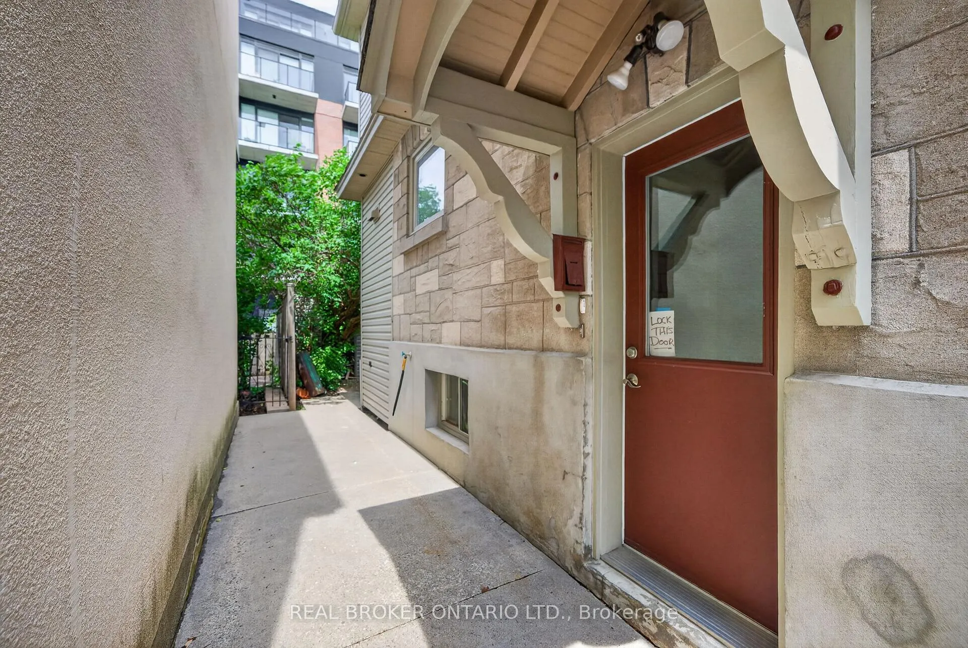 Photo 35 of 9 Graham Avenue, Ottawa, Ottawa East — HOMEH