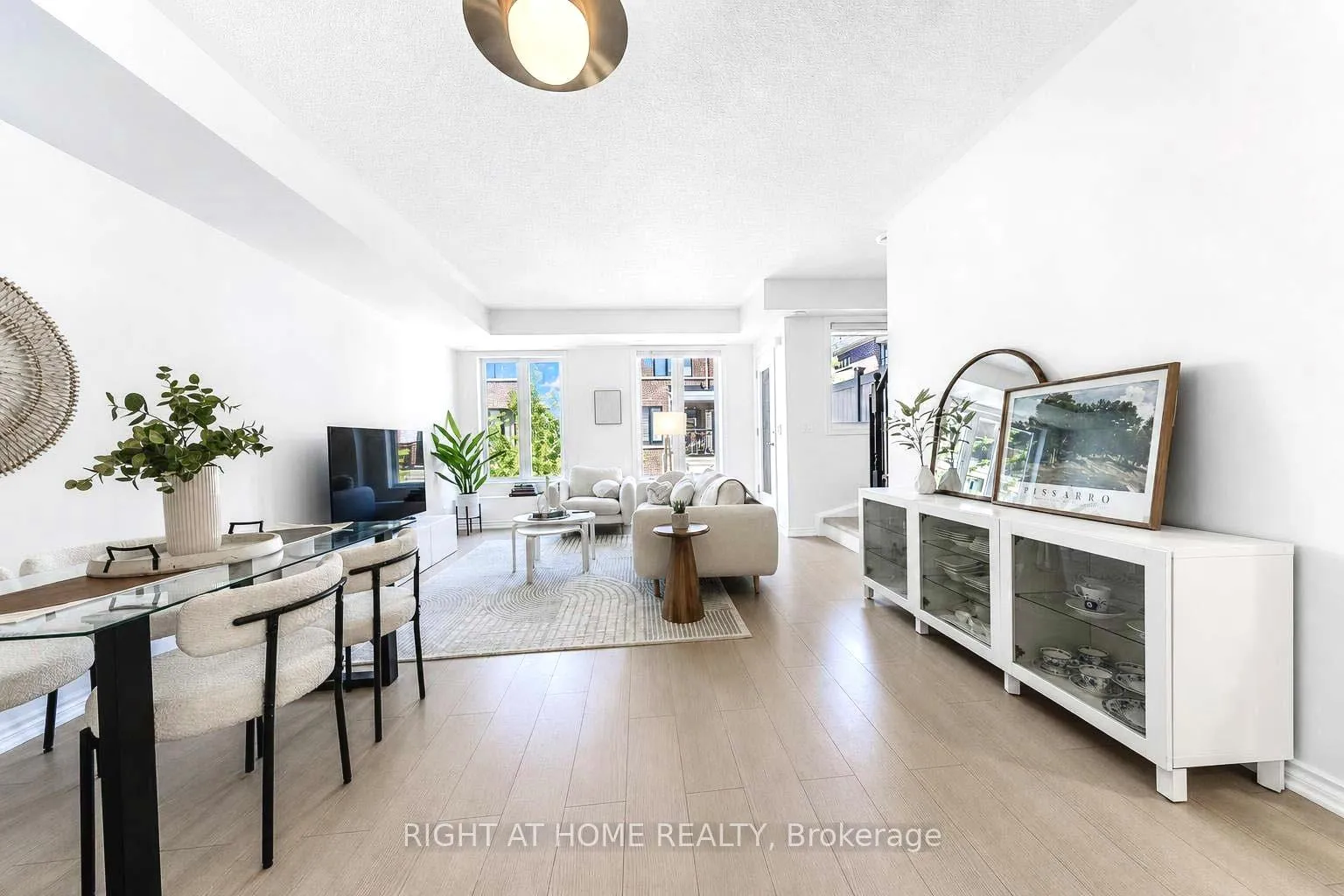 Photo 7 of Unit 15, 10 Carnation Avenue, Etobicoke, Long Branch — HOMEH