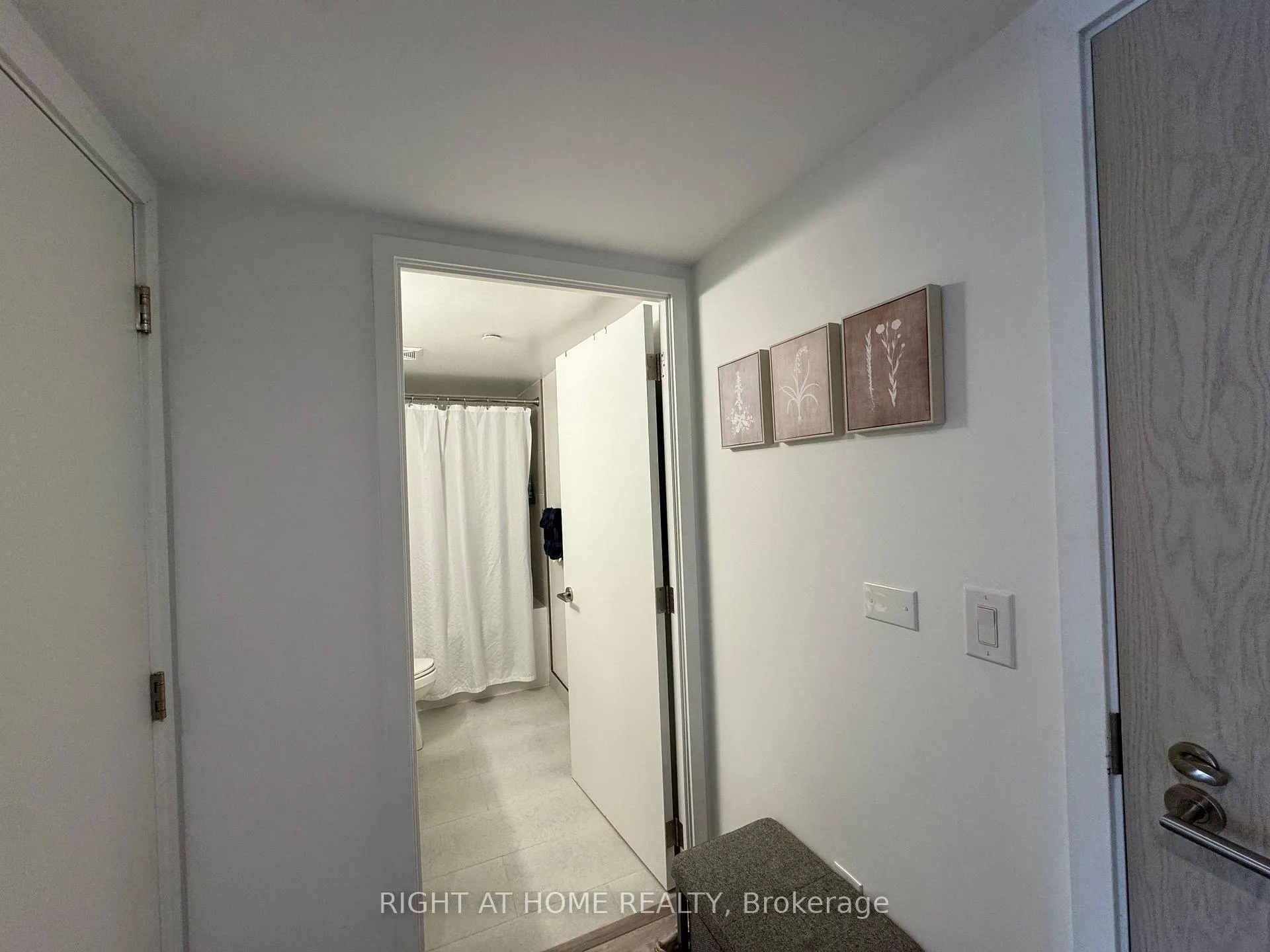 Photo 16 of Unit 310, 3 Strathgowan Avenue, Toronto, Lawrence Park South — HOMEH