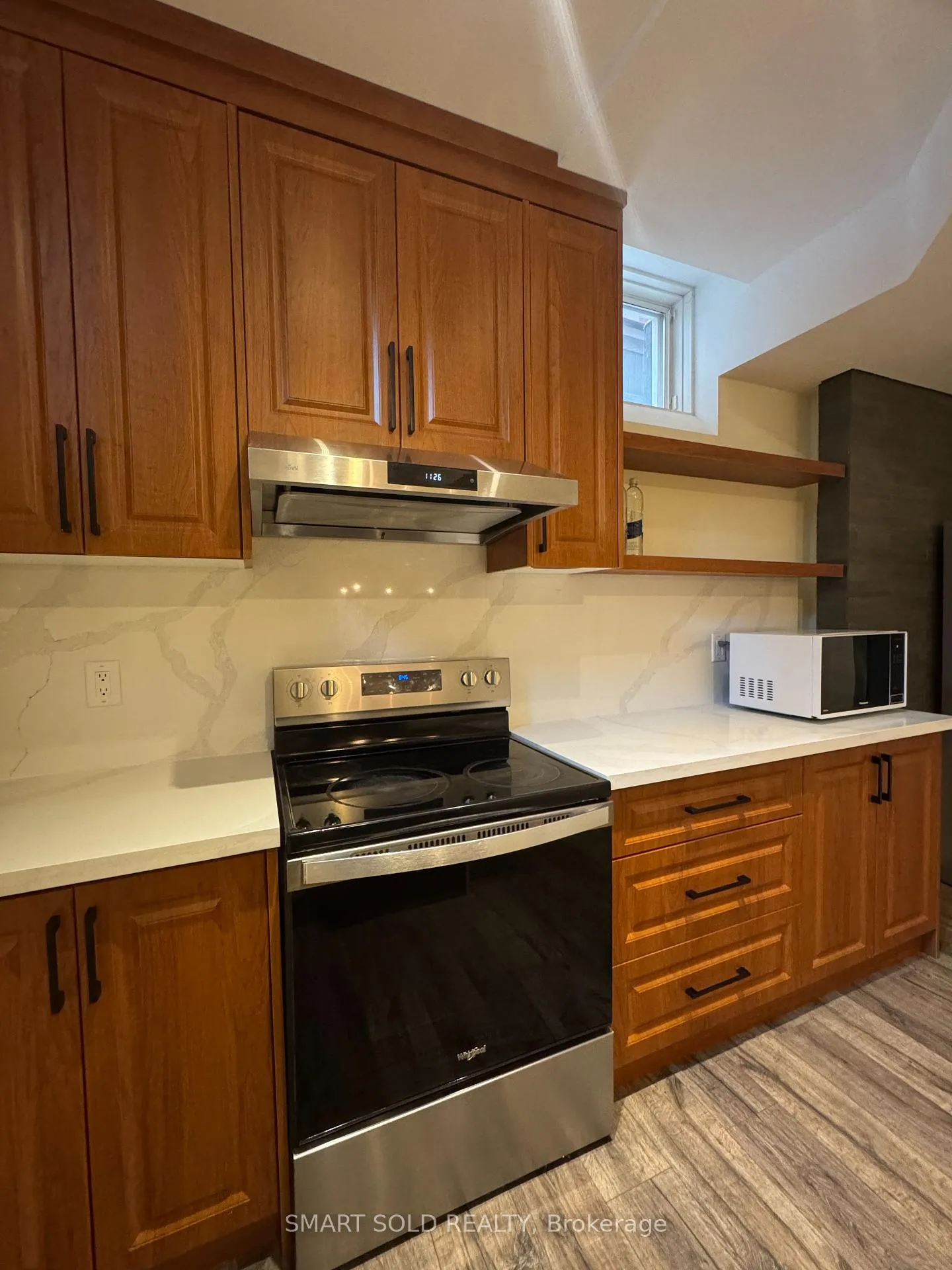 Photo 2 of 2374 Robmar Drive, Oakville, Joshua Creek — HOMEH