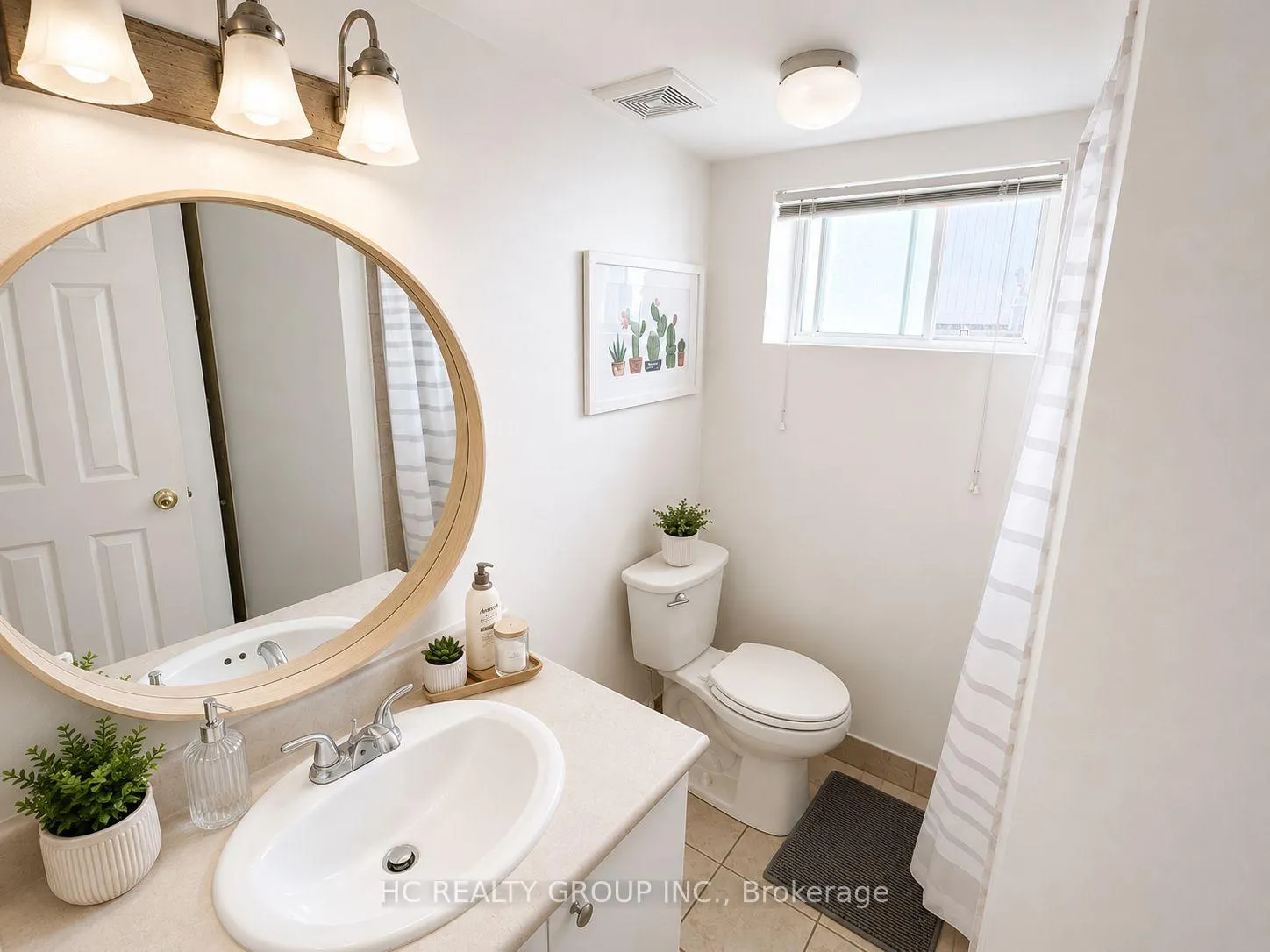 Photo 7 of Unit Lower Level, 9 Kencliff Crescent, Scarborough, Bendale — HOMEH