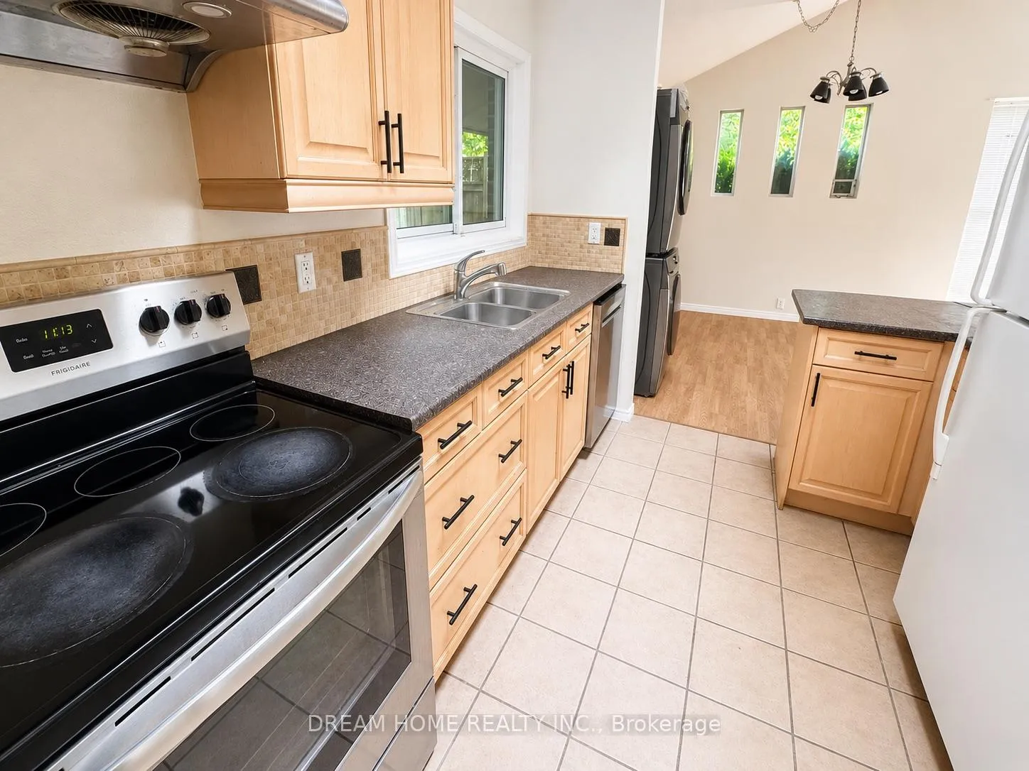 Photo 6 of Unit Main Floor, 26 Arlene Crescent, Scarborough, Bendale — HOMEH