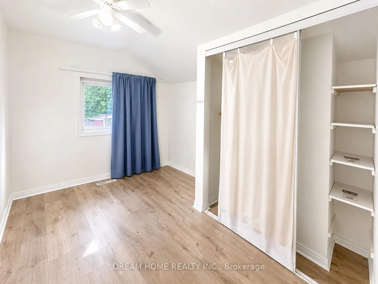 Photo 10 of Unit Main Floor, 26 Arlene Crescent, Scarborough, Bendale — HOMEH