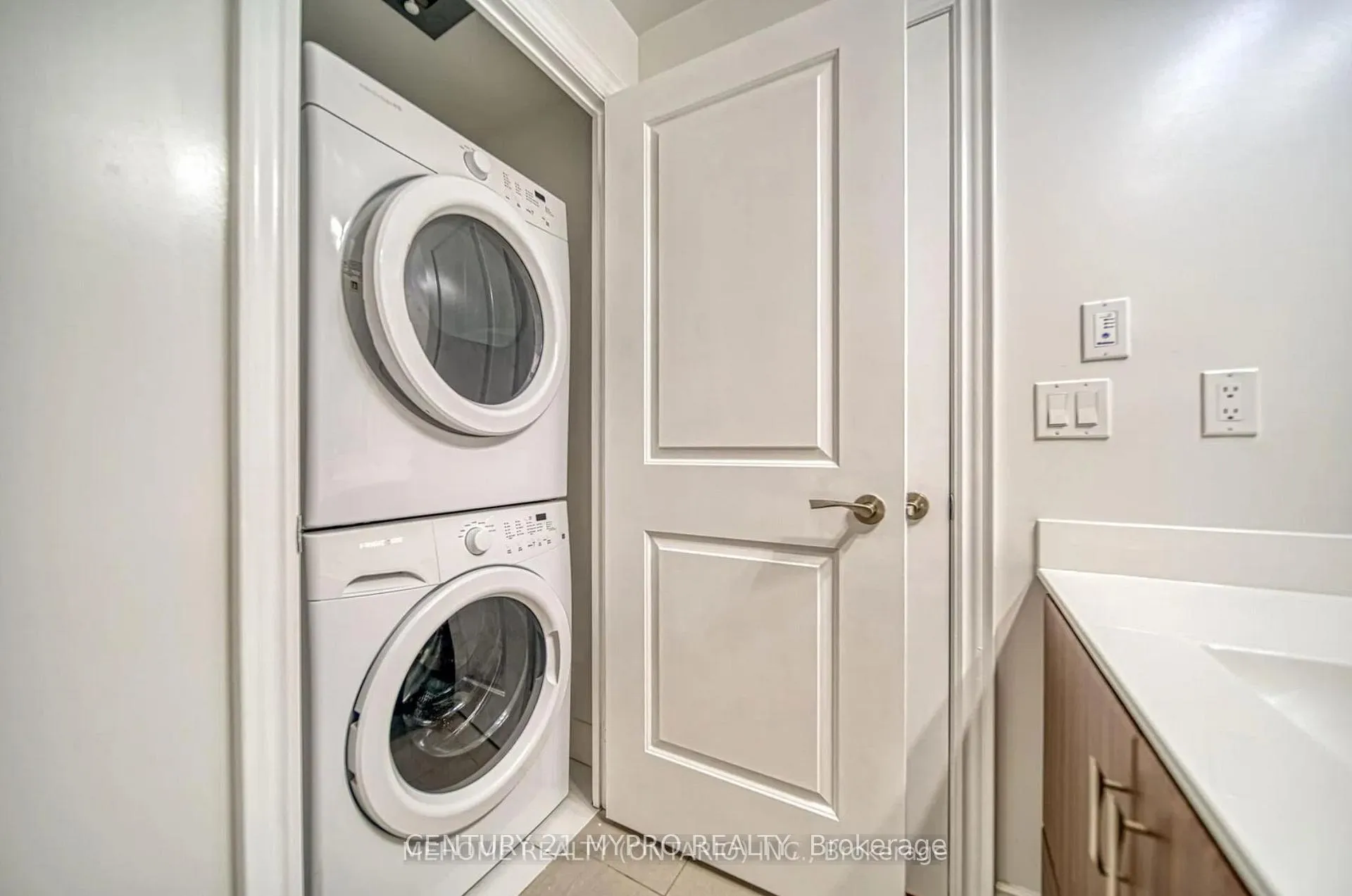 Photo 7 of Unit 617, 99 South Town Centre Boulevard, Markham, Unionville — HOMEH