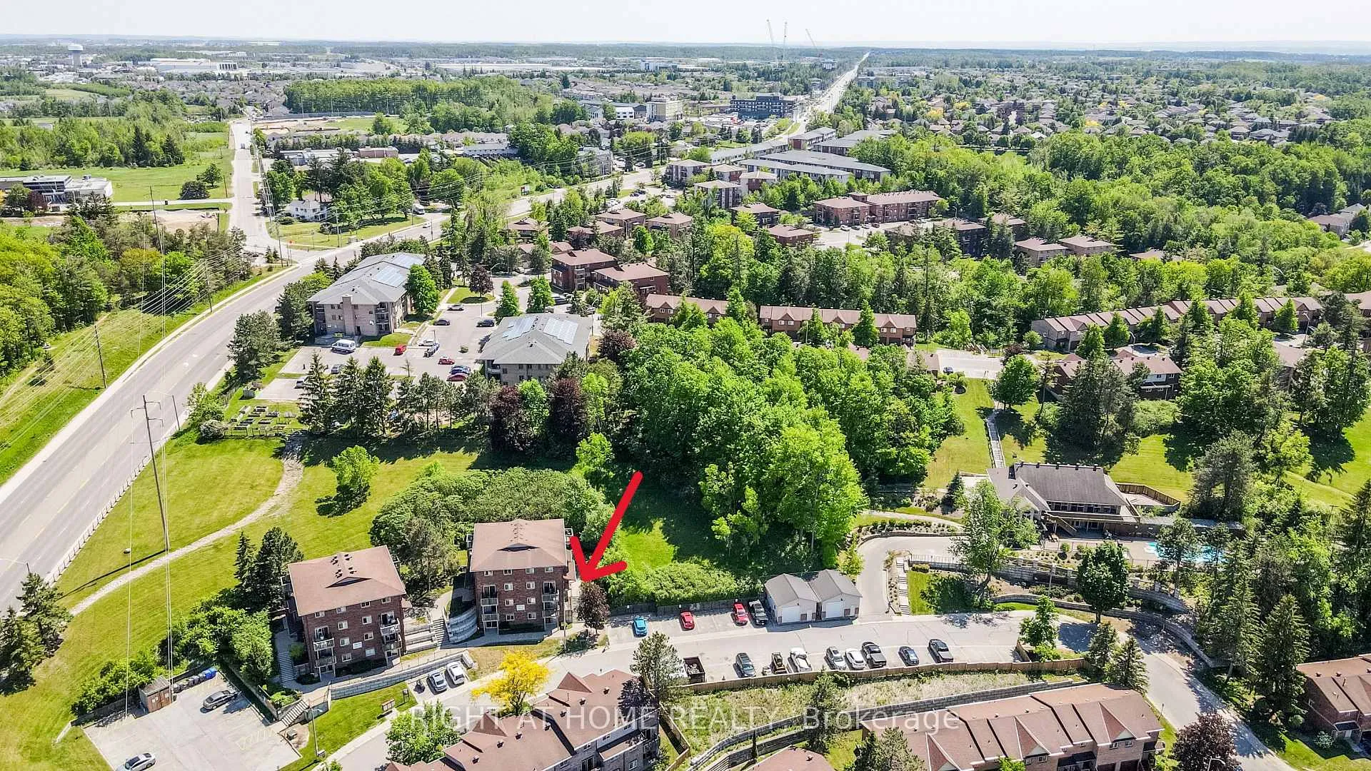 Photo 5 of Unit 2, 3 Sawmill Road, Barrie, Ardagh — HOMEH