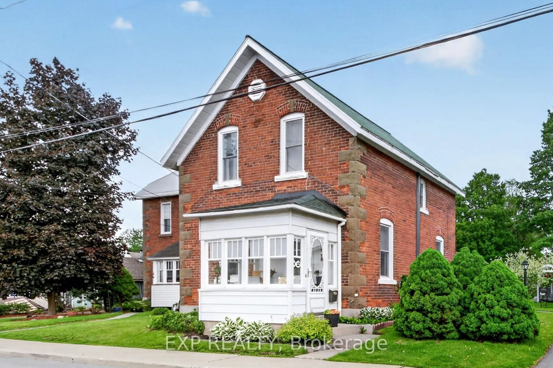 Photo 2 of 82 Munro Street, Carleton Place, Carleton Place — HOMEH