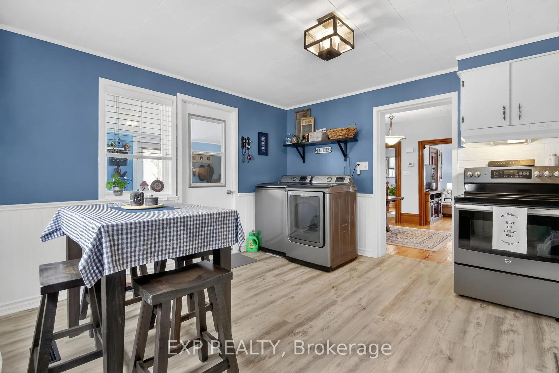 Photo 15 of 82 Munro Street, Carleton Place, Carleton Place — HOMEH