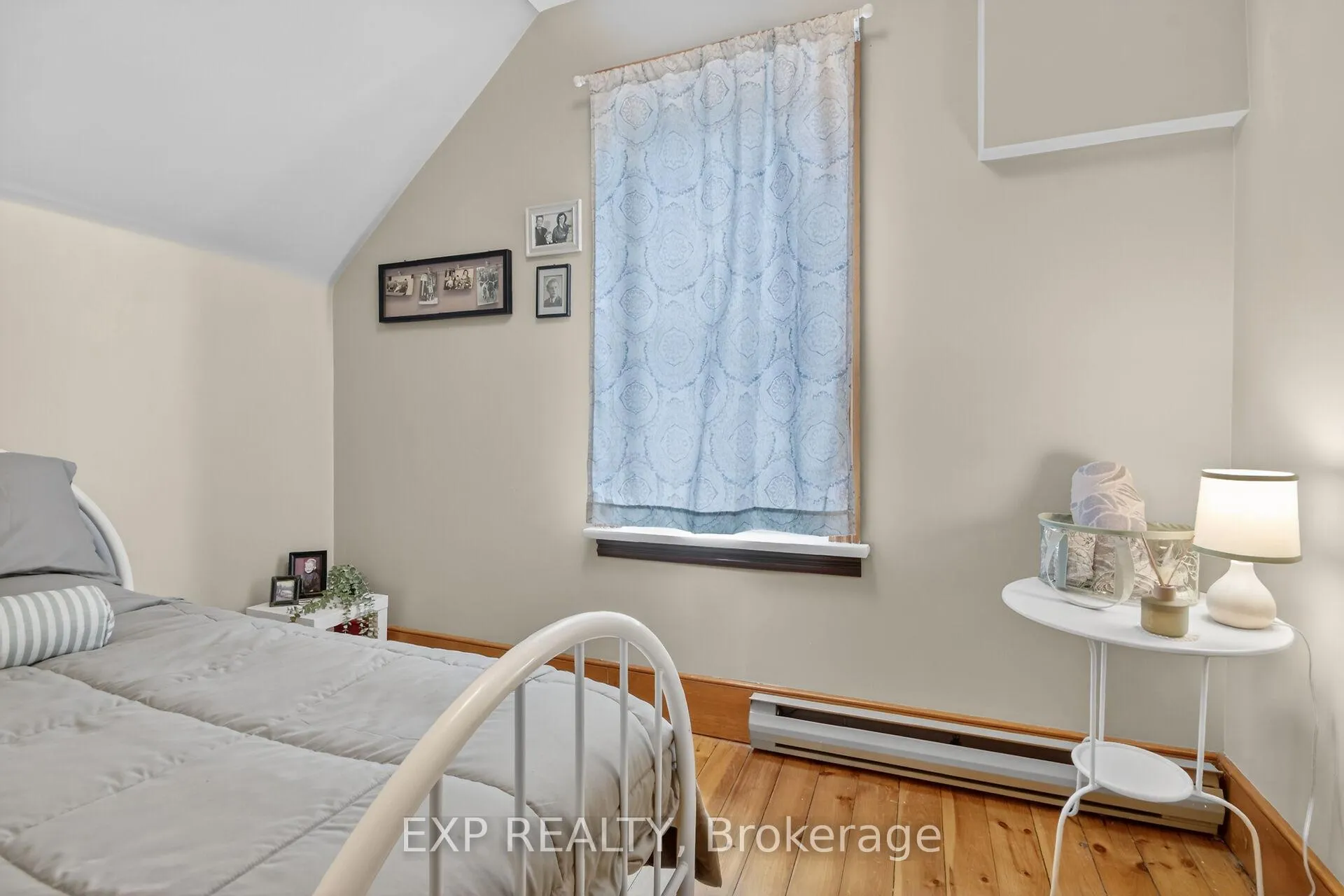 Photo 25 of 82 Munro Street, Carleton Place, Carleton Place — HOMEH