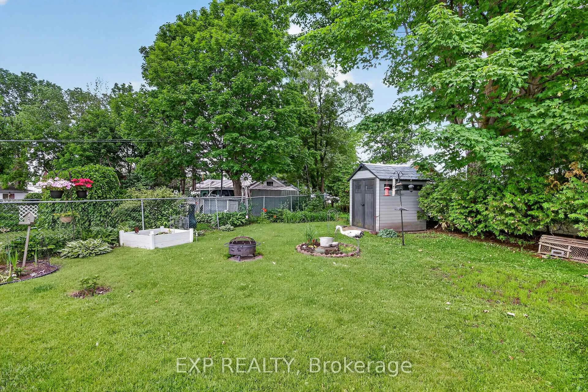Photo 36 of 82 Munro Street, Carleton Place, Carleton Place — HOMEH